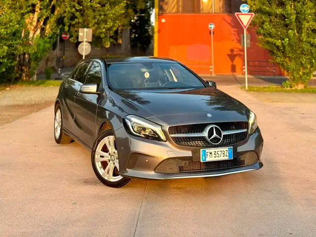 Mercedes-Benz A 180 Classe A - W176 d Sport auto my16