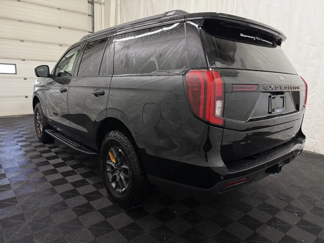 Ford Expedition снимка Ford Expedition