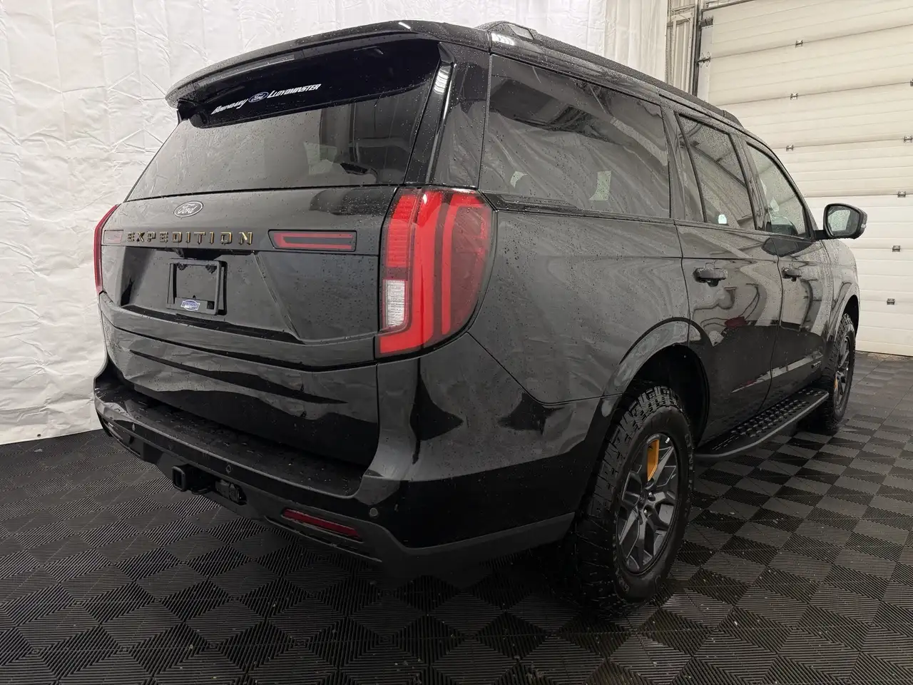Ford Expedition снимка Ford Expedition