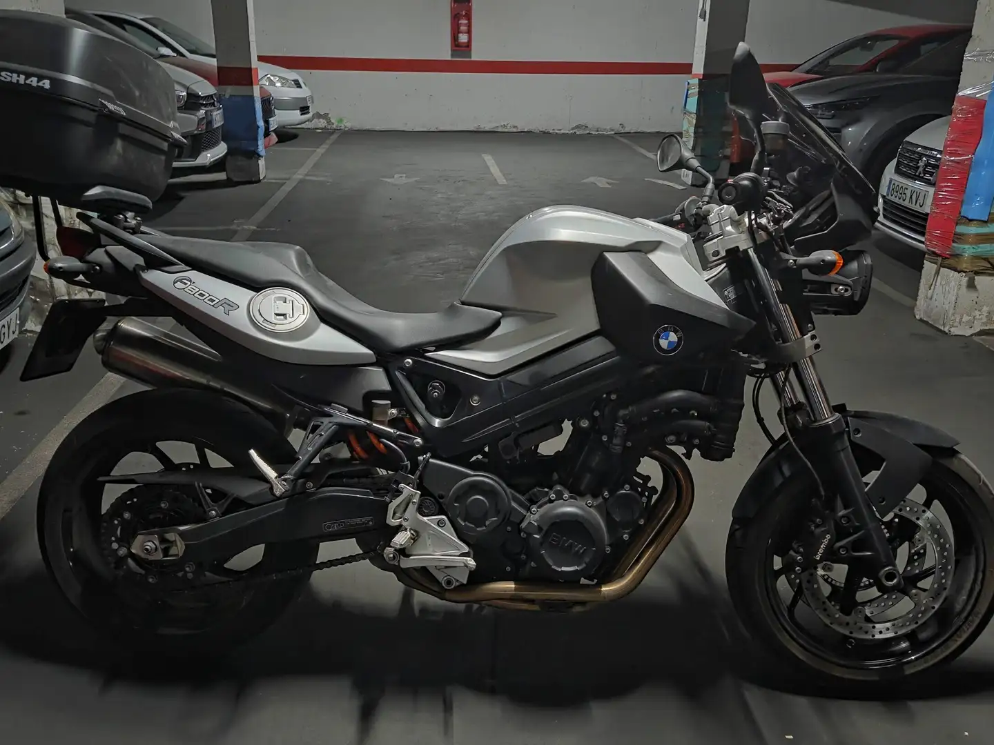 BMW F 800 R Buen estado itv pasada hasta diciembre de 2027 Gris - 1