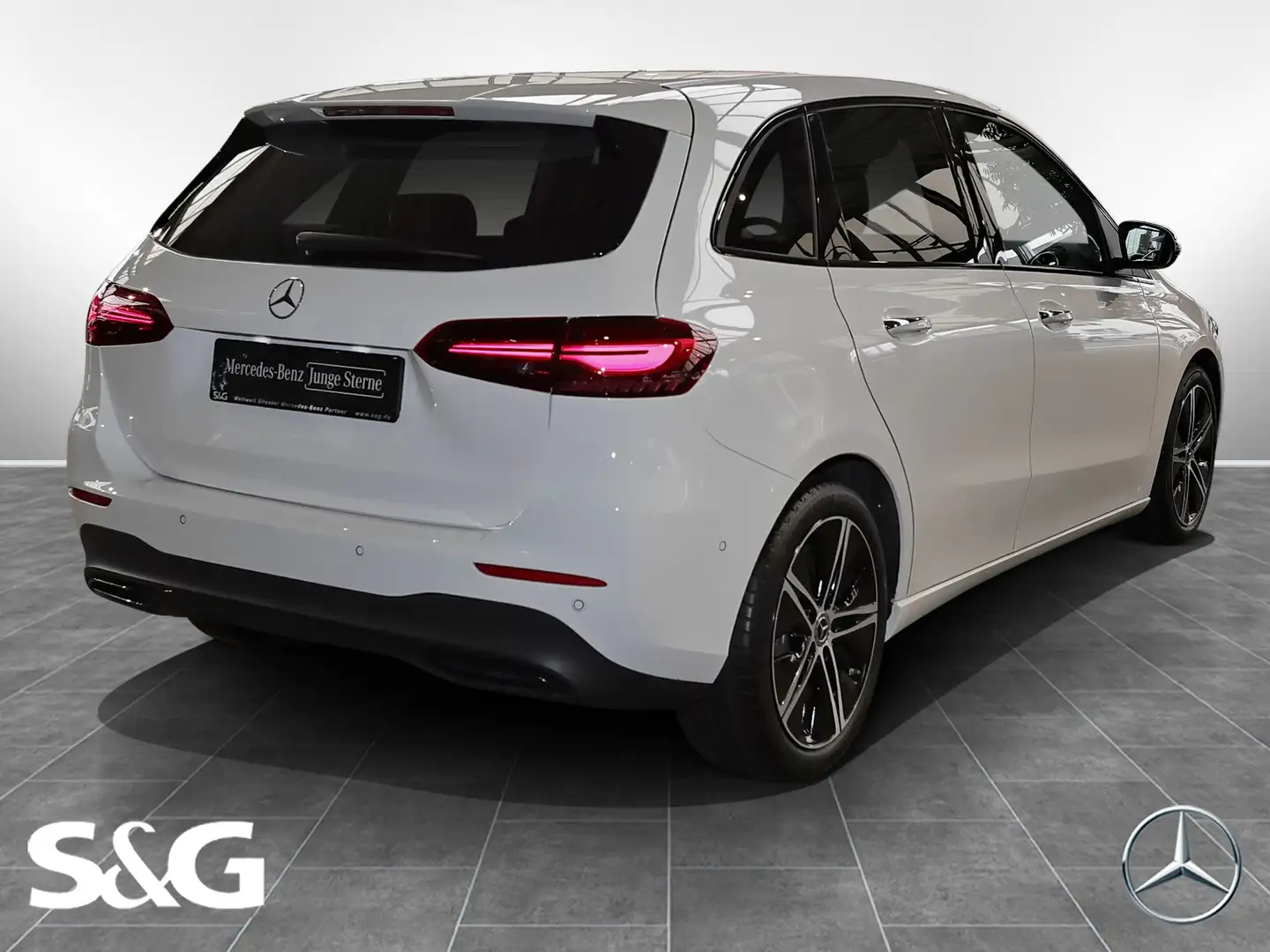 Mercedes-Benz B 200 AHK+TOTWINKEL+MEMORY+360°+KEYLESS+Night+18 Weiß - 2