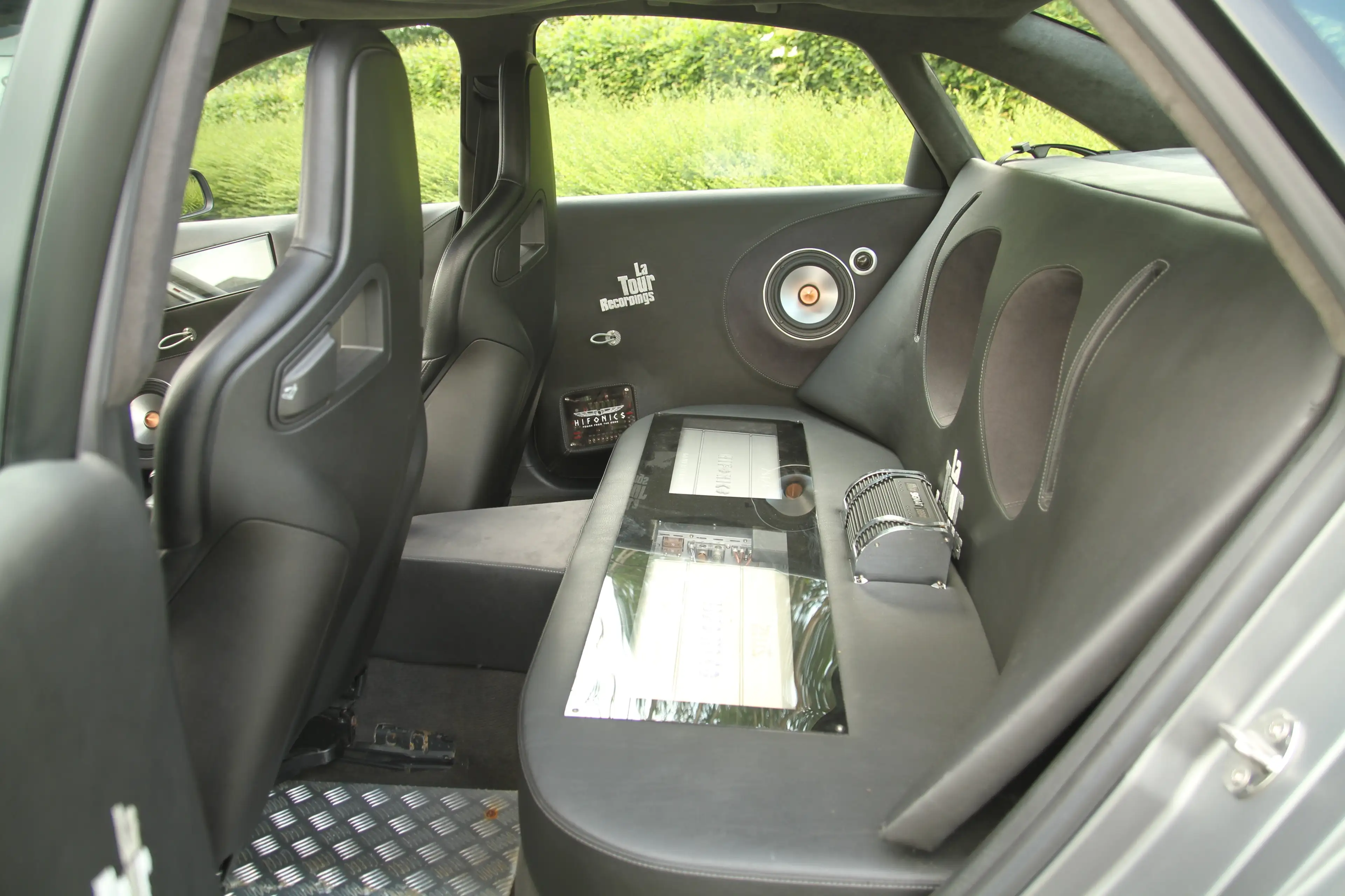 Audi RS6 4.2i V8 Quattro - La Tour Recordings Showcar — photo 11