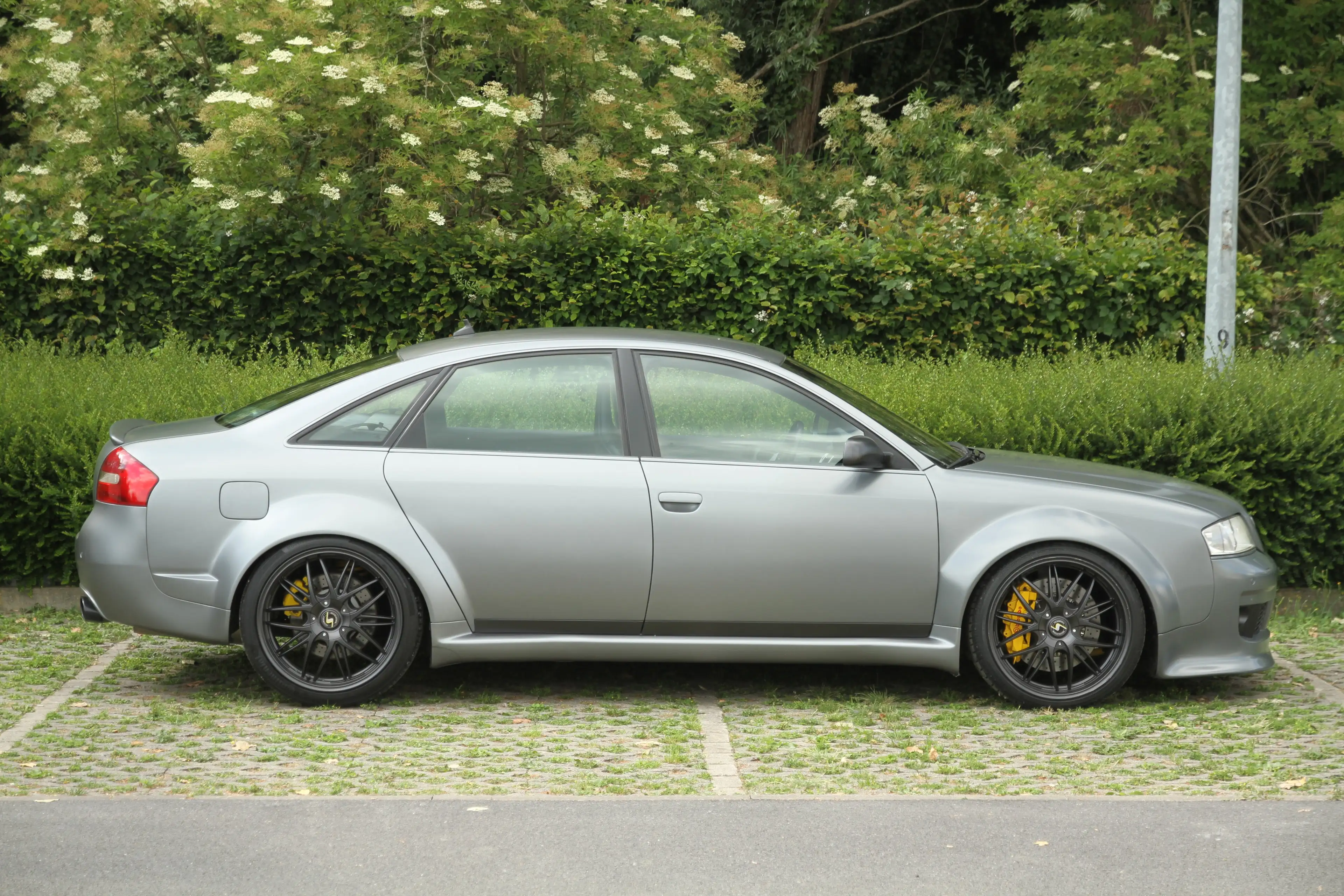 Audi RS6 4.2i V8 Quattro - La Tour Recordings Showcar — photo 6