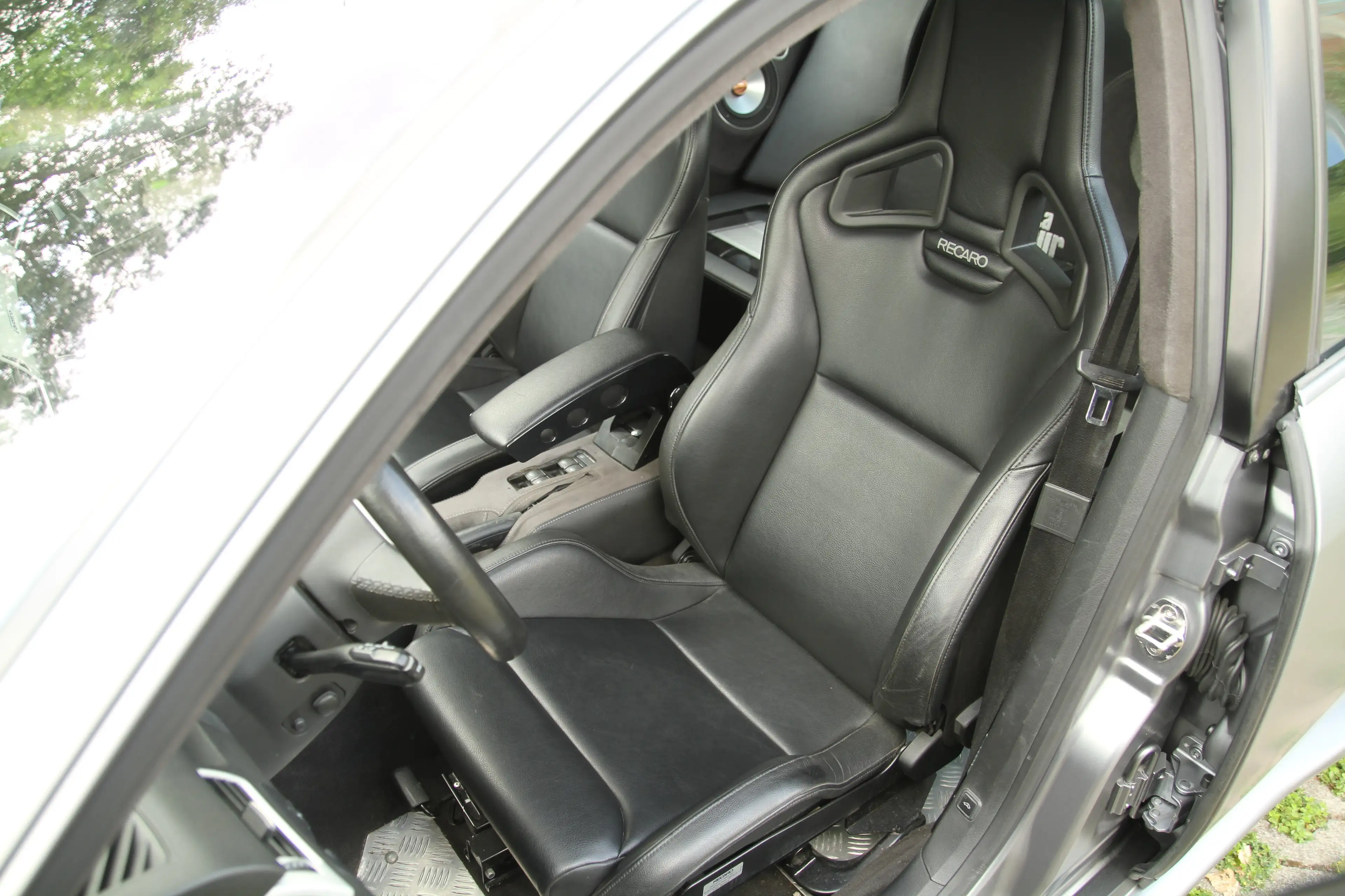 Audi RS6 4.2i V8 Quattro - La Tour Recordings Showcar — photo 9