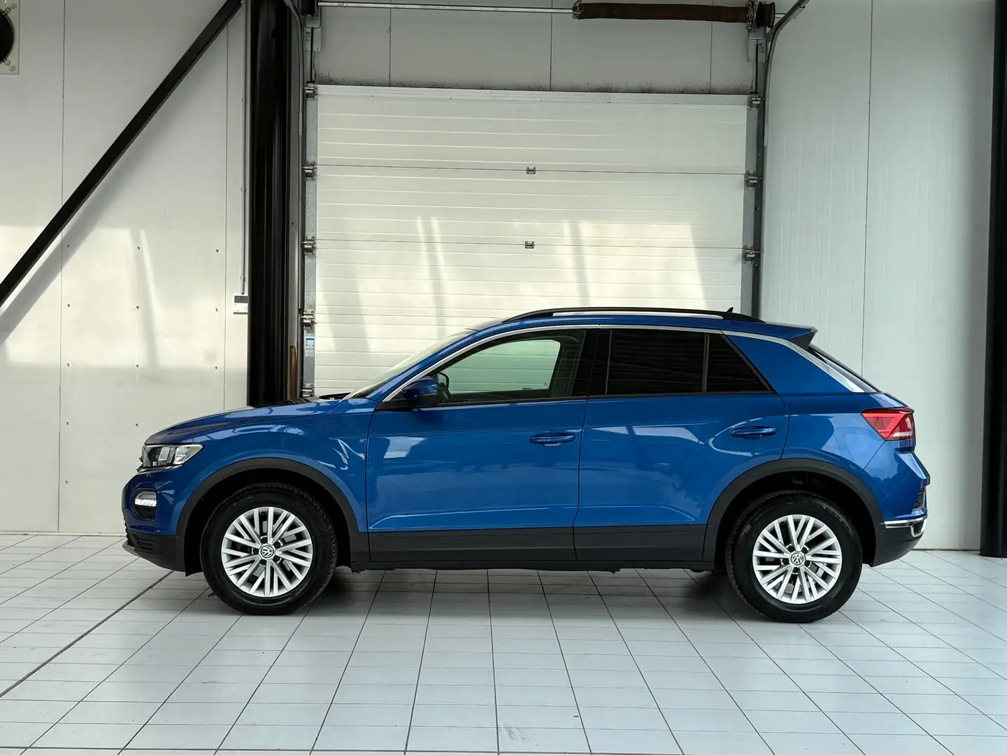 Volkswagen T-Roc 1.0 TSI * GPS * PDC * CARPLAY * JANTES * Bleu - 2