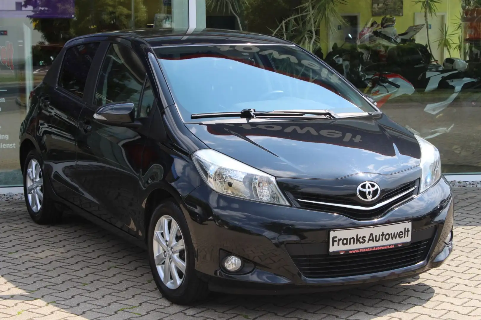 Toyota Yaris Edition/ AHK/Dashcam/ Schwarz - 2