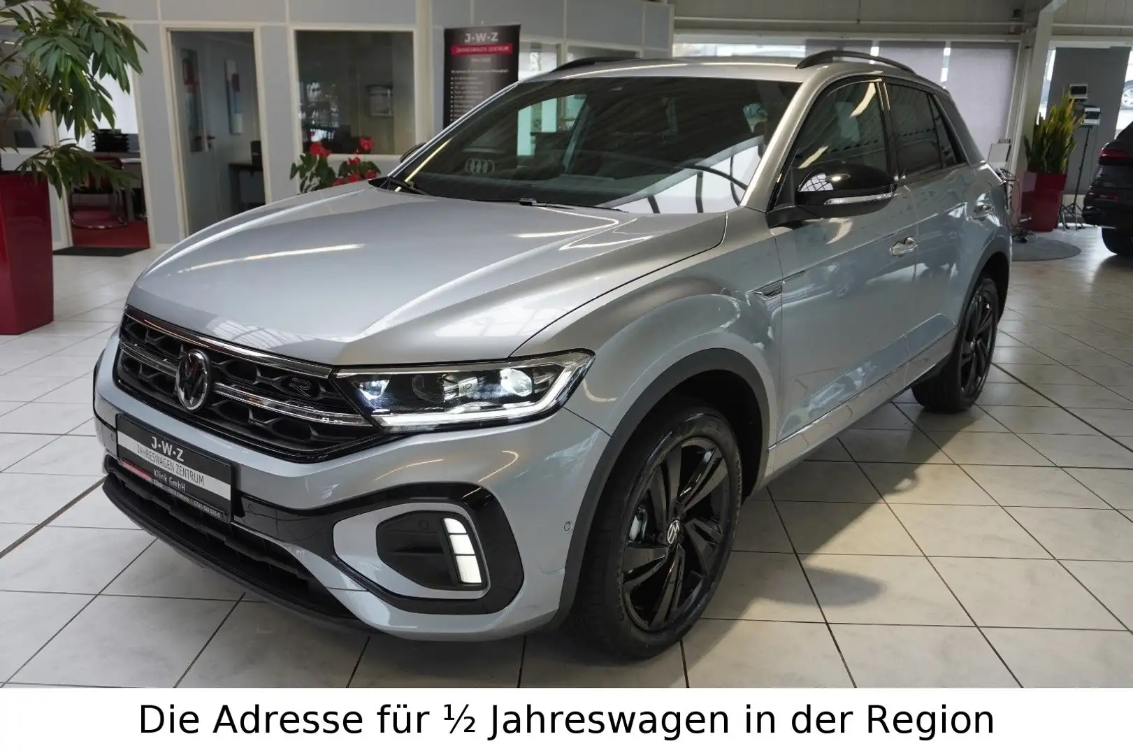 Volkswagen T-Roc R-Line 1.5 TSI DSG*ACC*KAMERA*BLACKSTYLE* Silber - 1