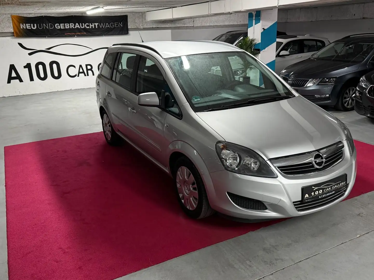 Opel Zafira B Family*7Sitzer*8xBereift*1Hand* Argent - 1