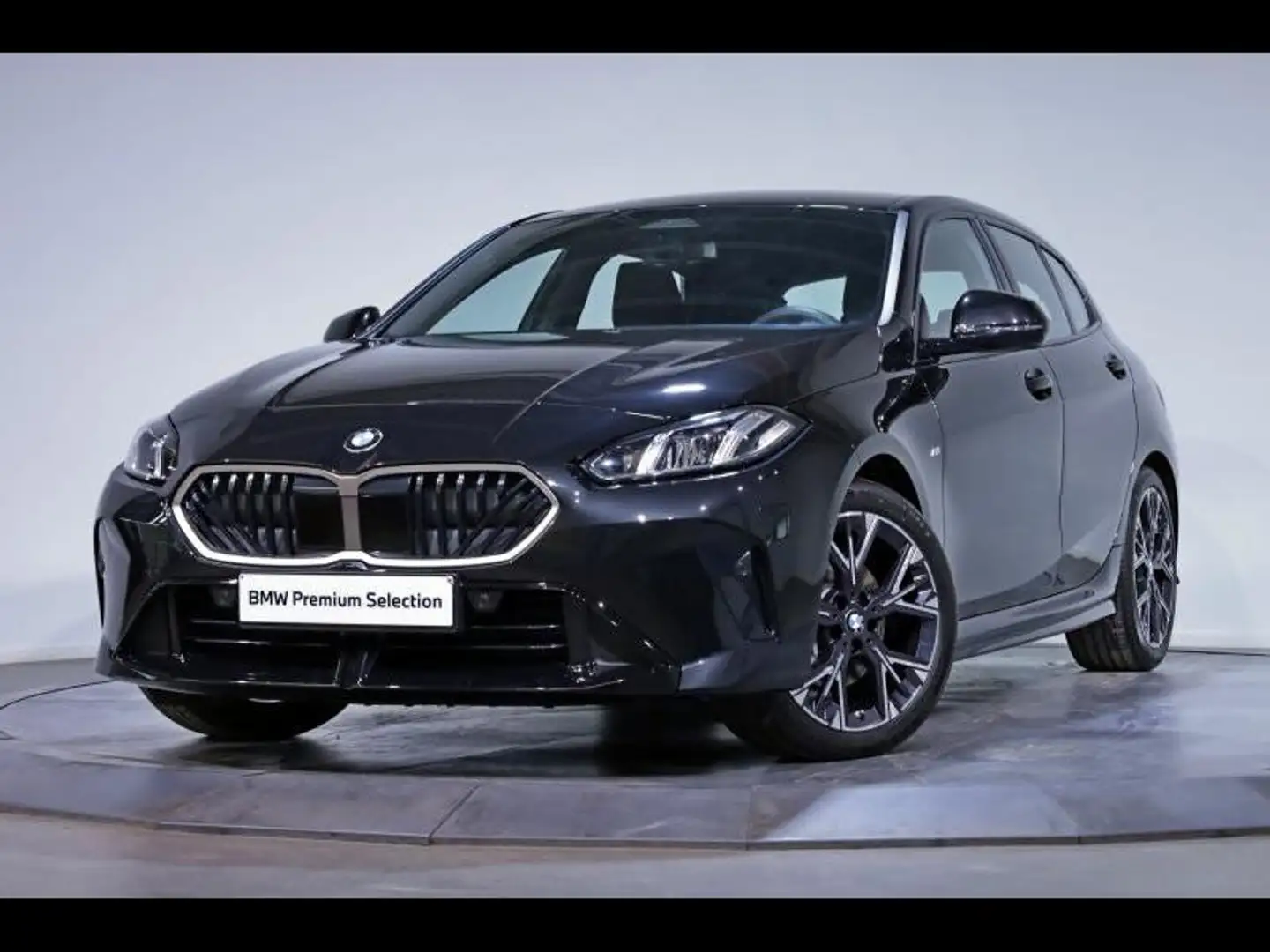 BMW 120 i Hatch Kit M Sport Zwart - 1