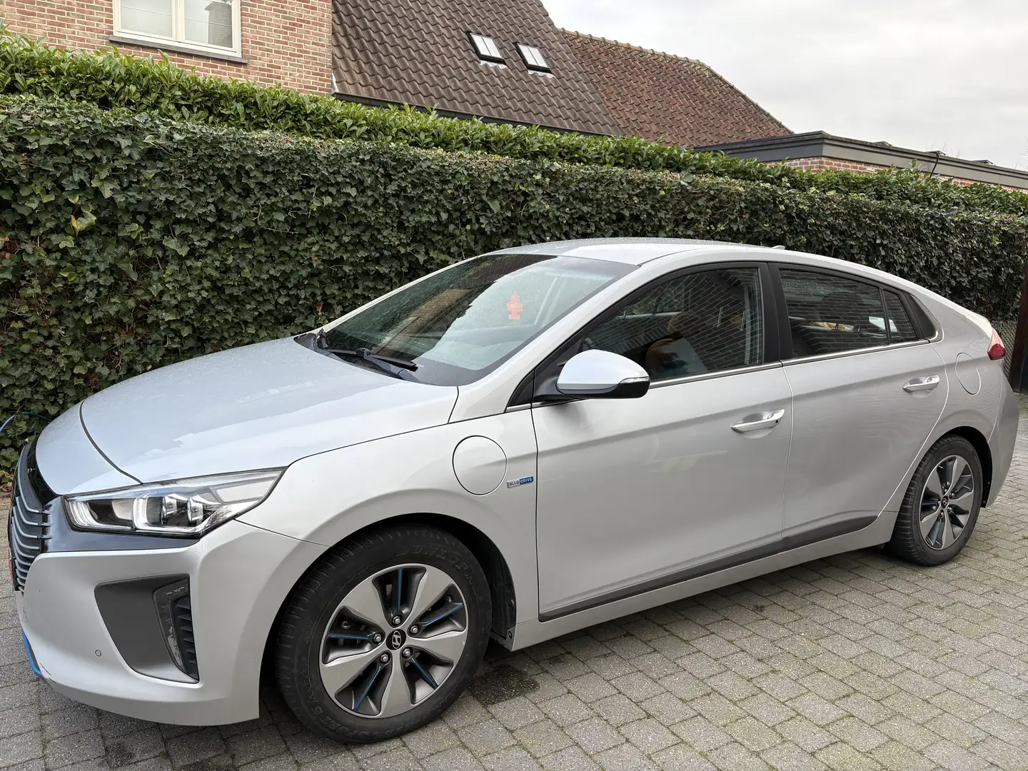 Hyundai IONIQ Plug-in-Hybrid 1.6 GDI Premium - 1