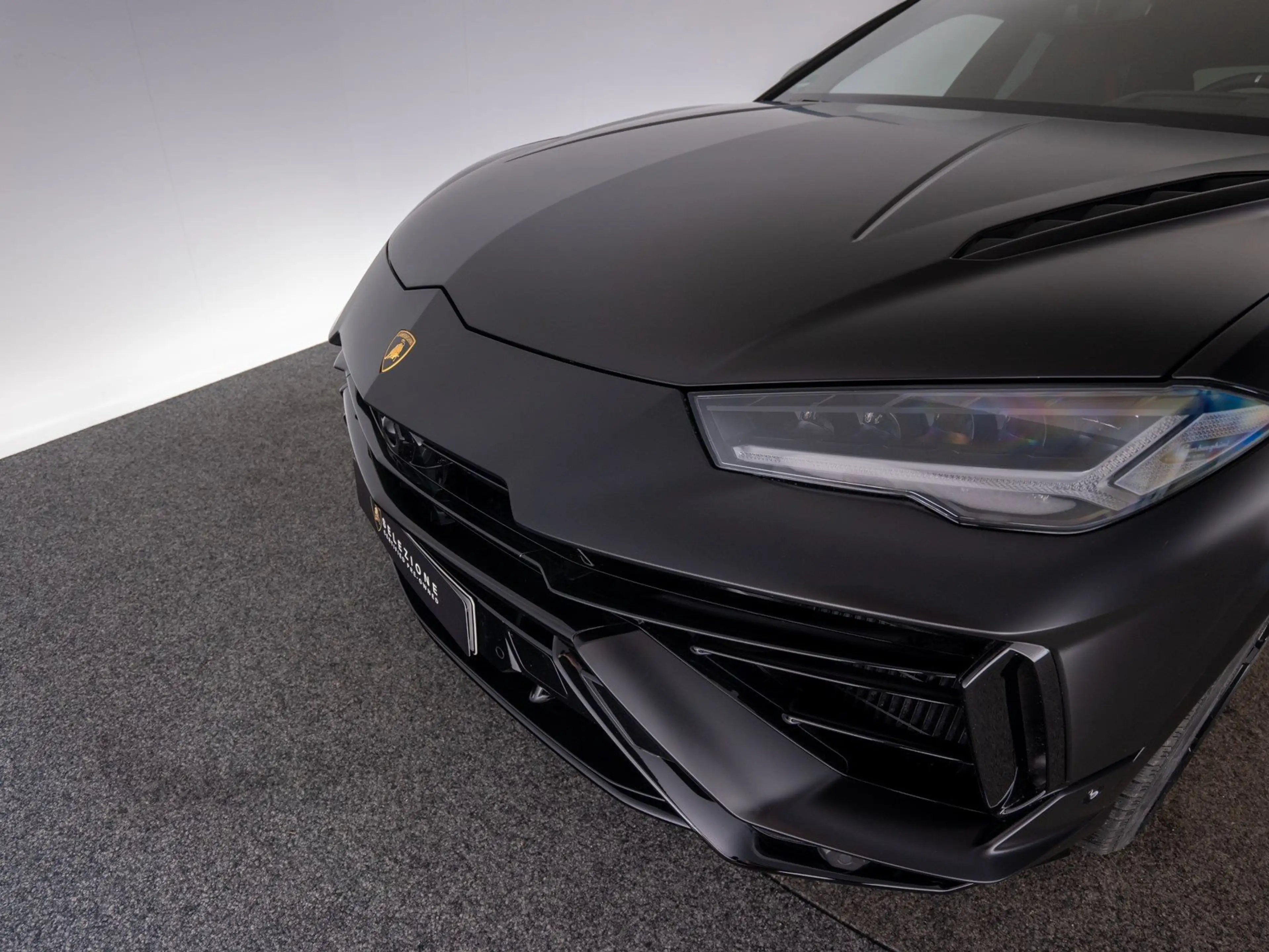 Lamborghini Urus S 23" AKRAPOVIC B&O PANO MASSAGE PARK-ASSIST AHK — photo 12