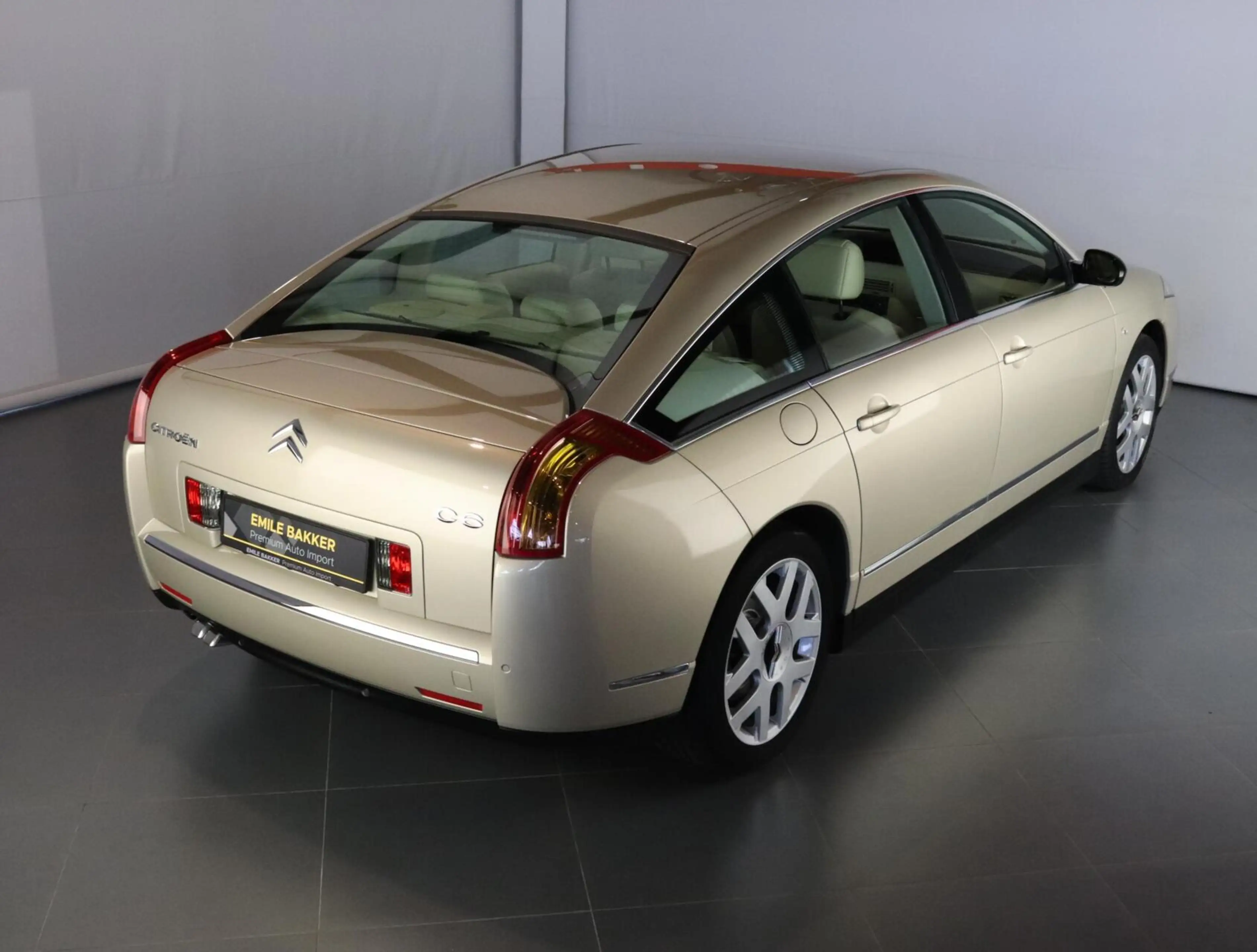 Citroen C6 3.0 V6 Exclusive "Mativoire" 65.000km! — photo 4