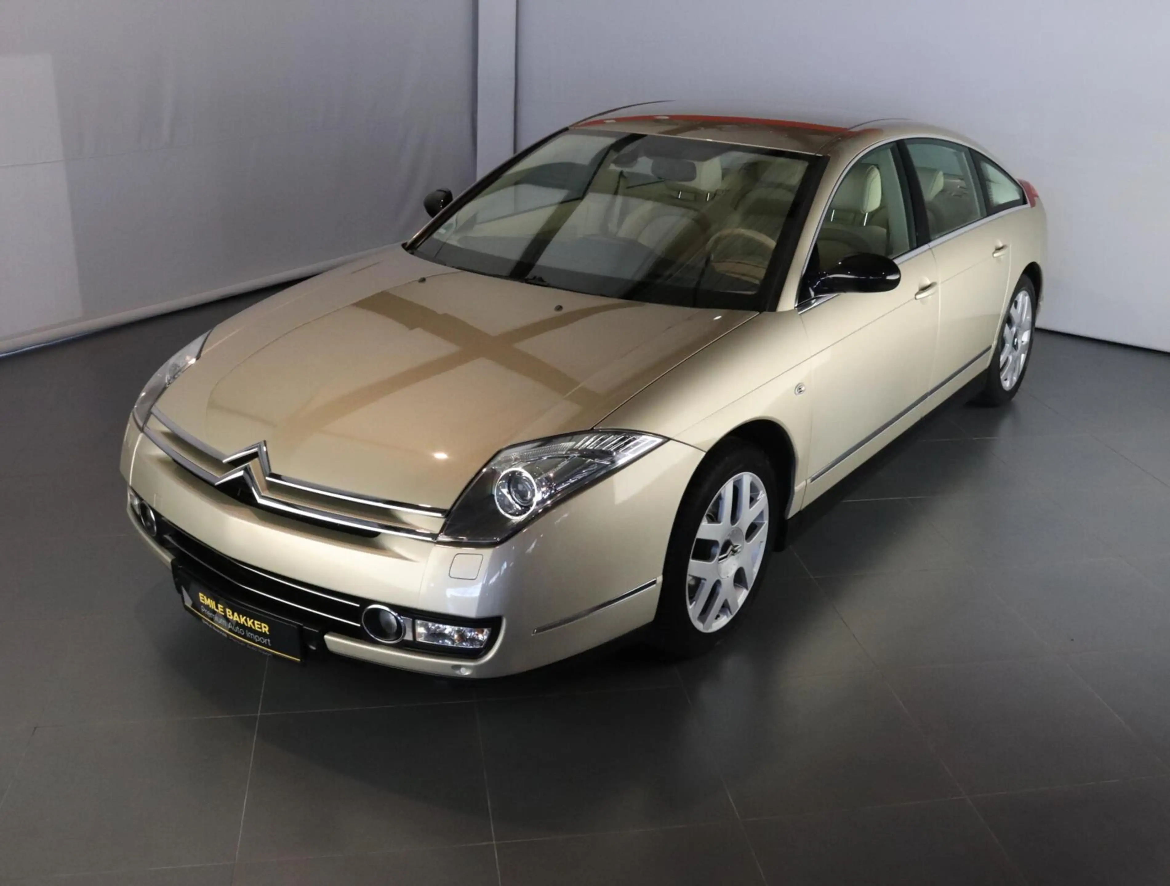 Citroen C6 3.0 V6 Exclusive "Mativoire" 65.000km! — photo 3