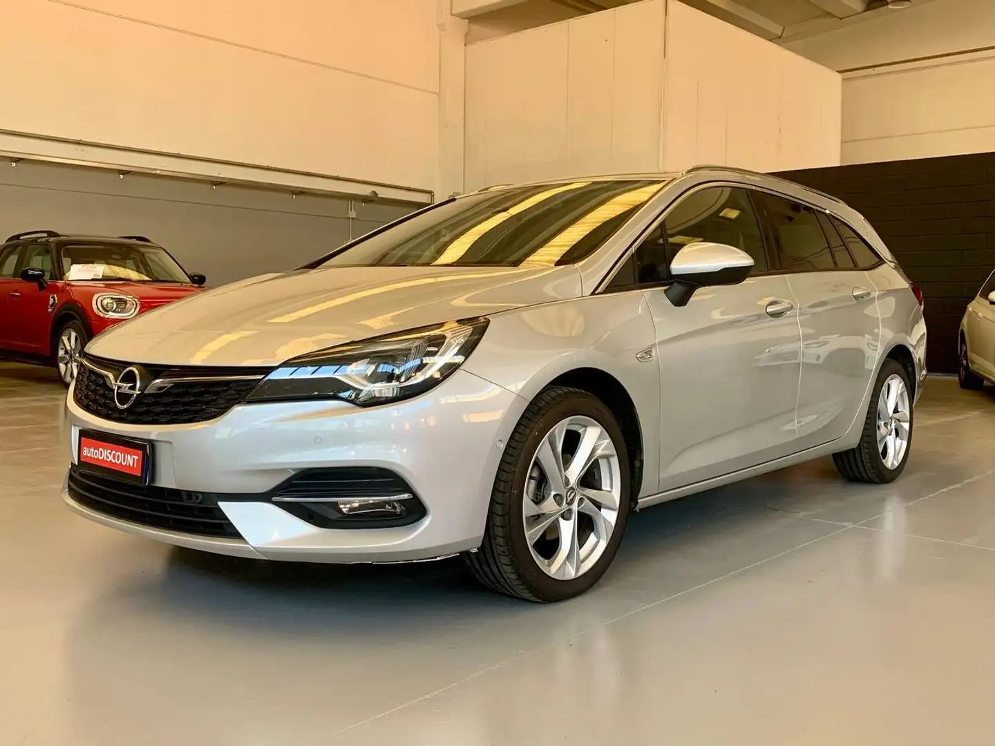 Opel Astra Astra V 2020 1.5 Business Elegance *PREZZO PROMO* Silber - 1