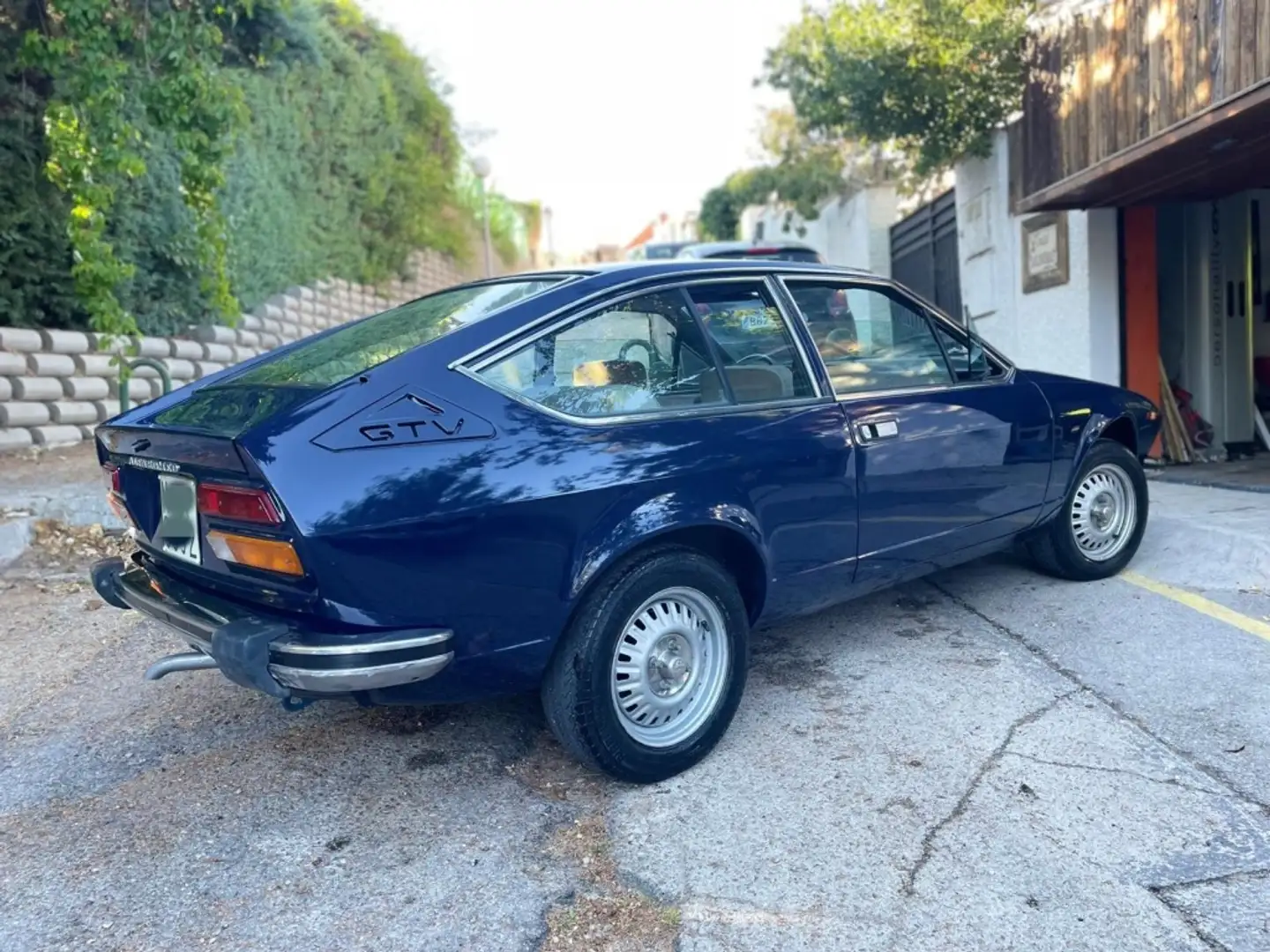 Alfa Romeo ALFA ROMEO Alfetta GTV 2000 Deportivo  Manual de 3 Blau - 2