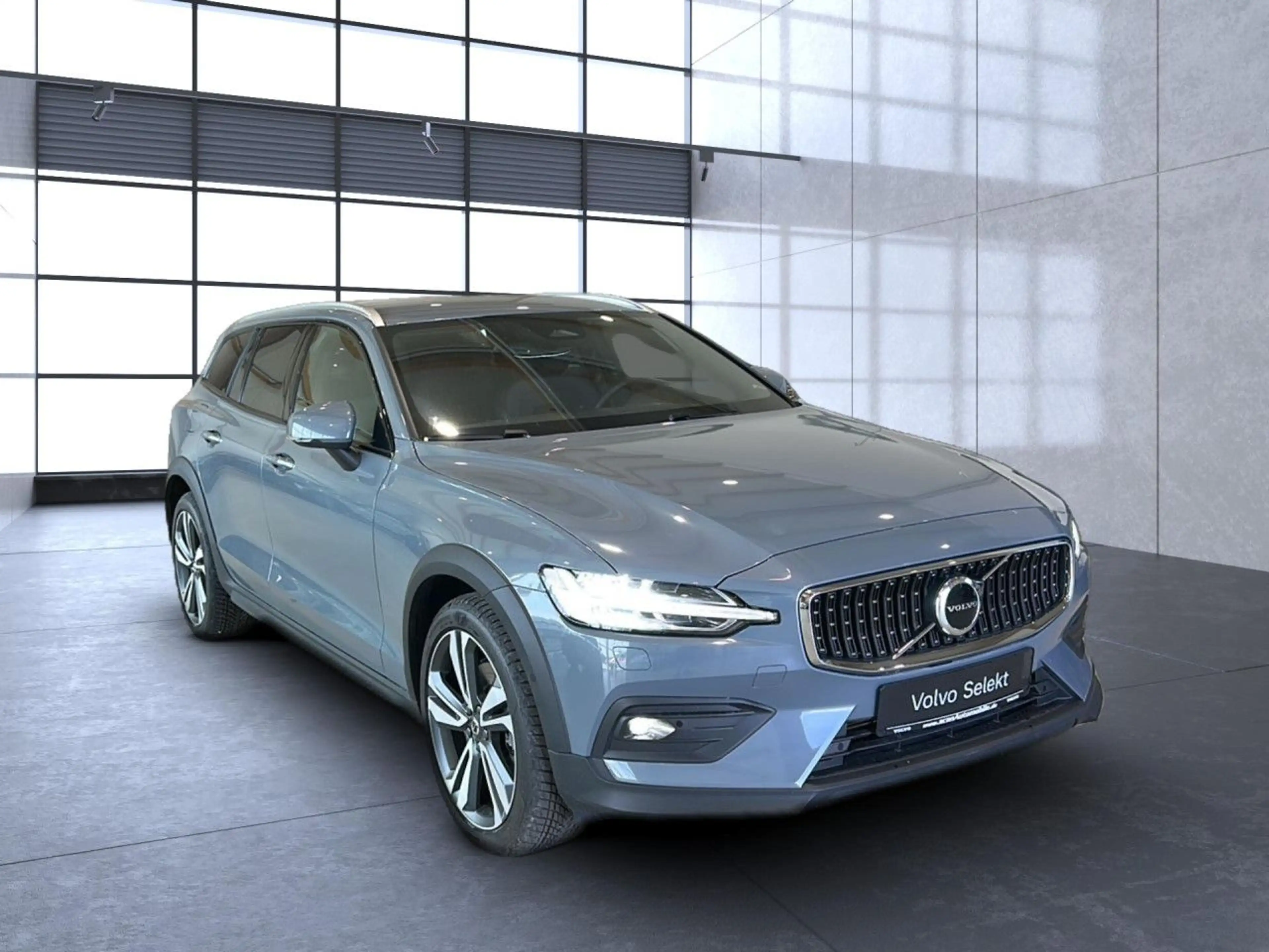 Volvo V60 Cross Country V60 CC Plus AWD Bluetooth Navi LED Klima — photo 5