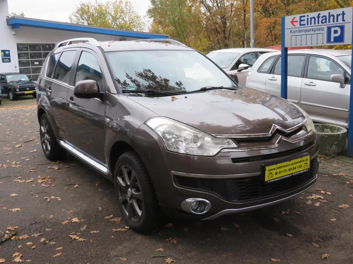 Citroen C-Crosser Exclusive 7 Sitzer/Kamera/Leder/Navi Braun - 1