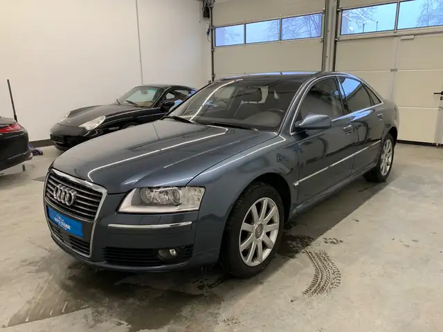 Audi A8 quattro 4.2*Bi-Xenon*KeyGo*BOSE*Memo*ACC Navi+SD+S