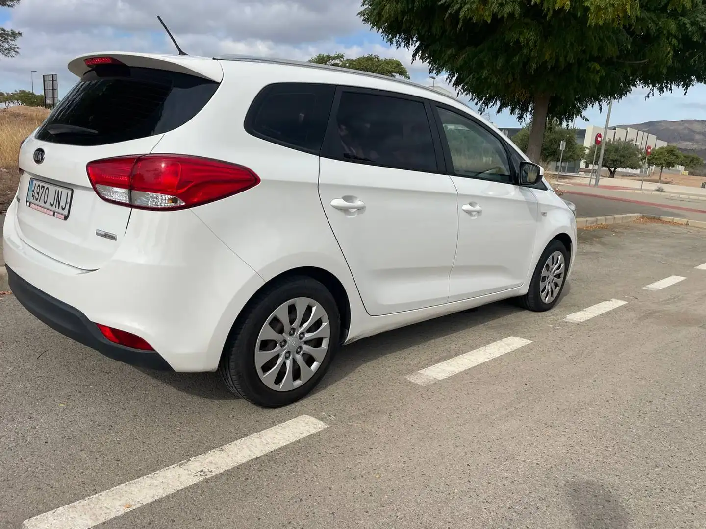 Kia Carens Carens 1.7CRDi Eco-Dynamics Euro2016 115 Euro2016 Blanco - 1