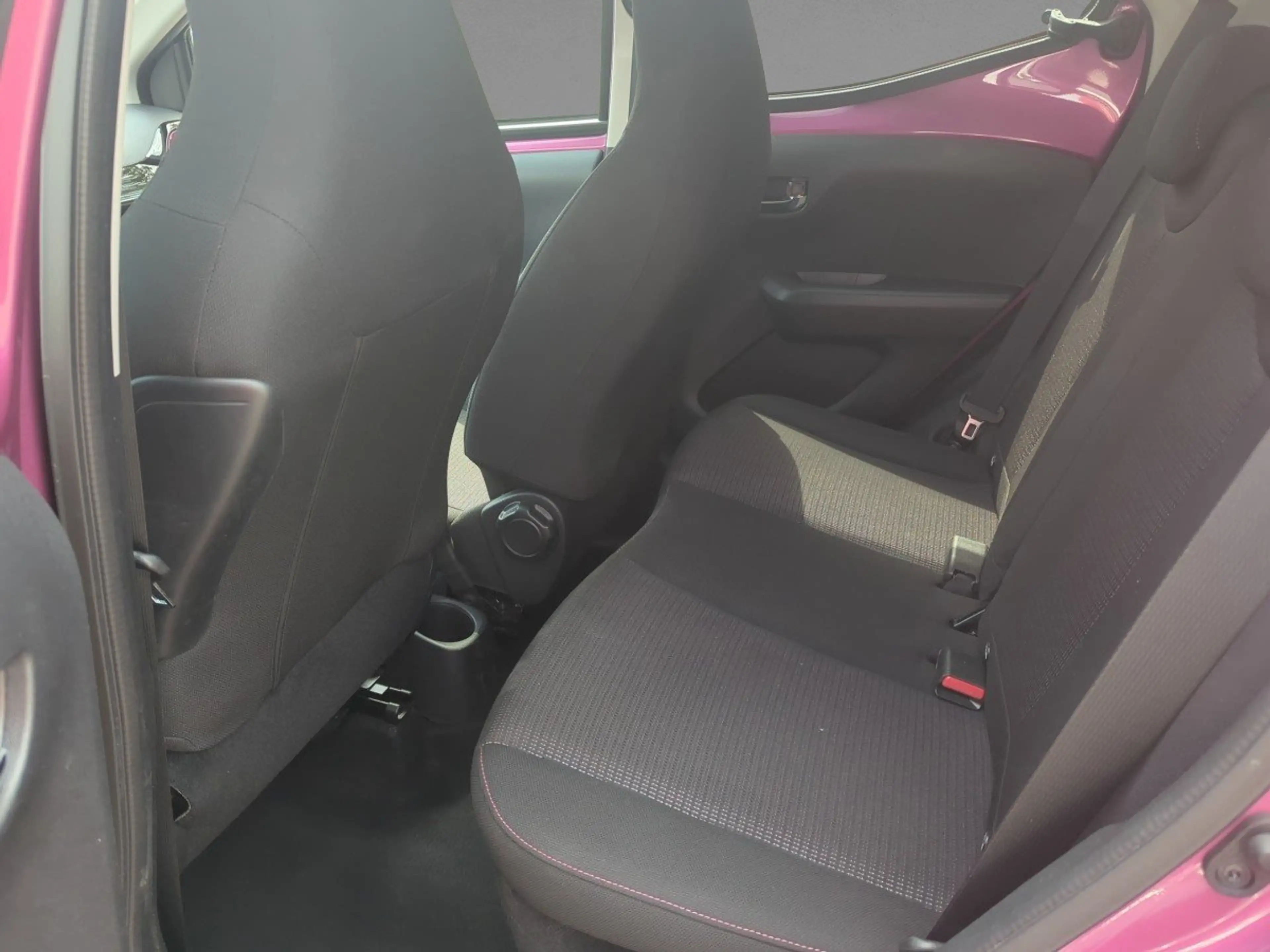 Toyota Aygo 1.0 x-cite AppleCarPlay Kamera Klima — photo 11