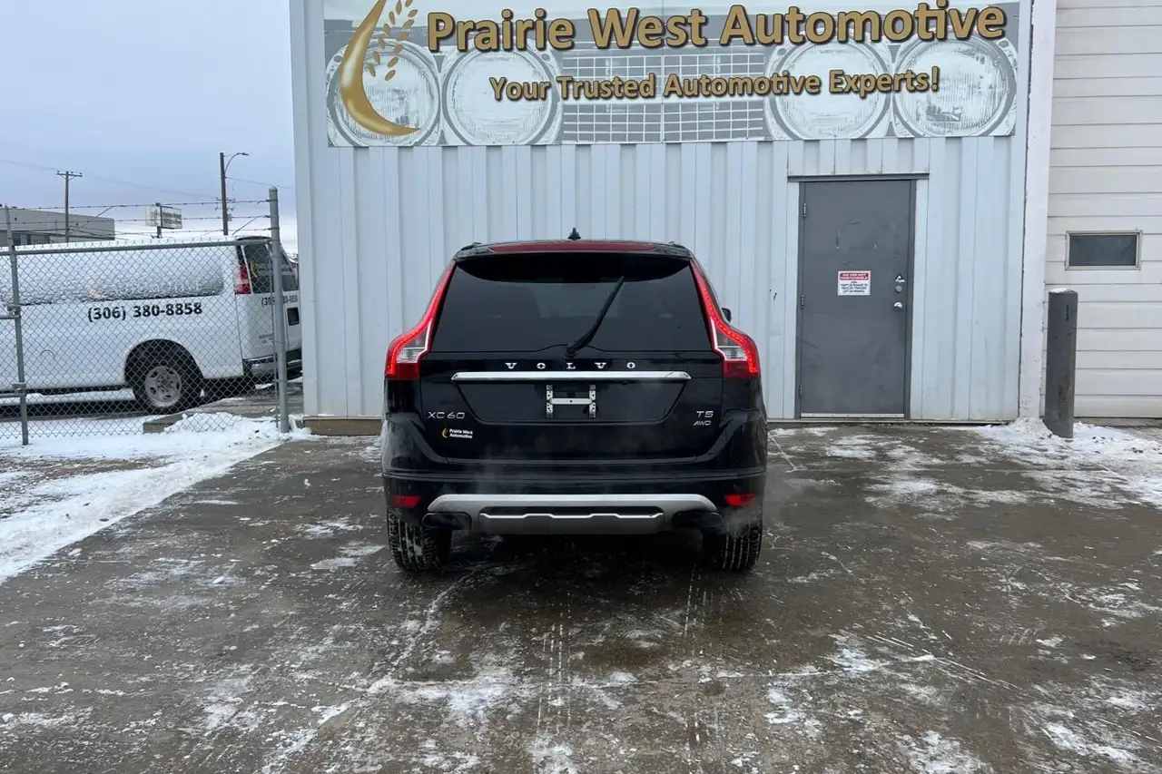 Volvo XC60 снимка Volvo XC60