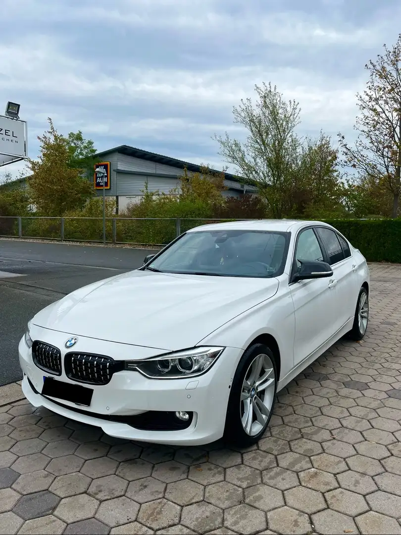 BMW 335 i*306PS*xDrive*Individual Ausstattung Weiß - 1