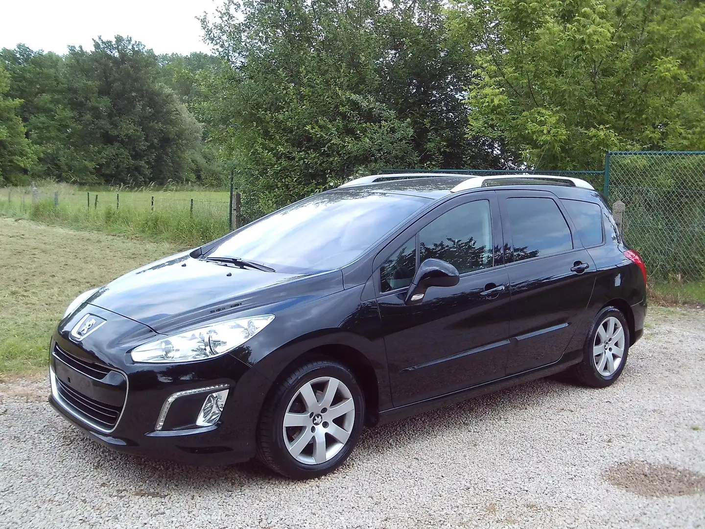 Peugeot 308 SW Benzine 120PK Premium ALU sport OHB Top ! Zwart - 1