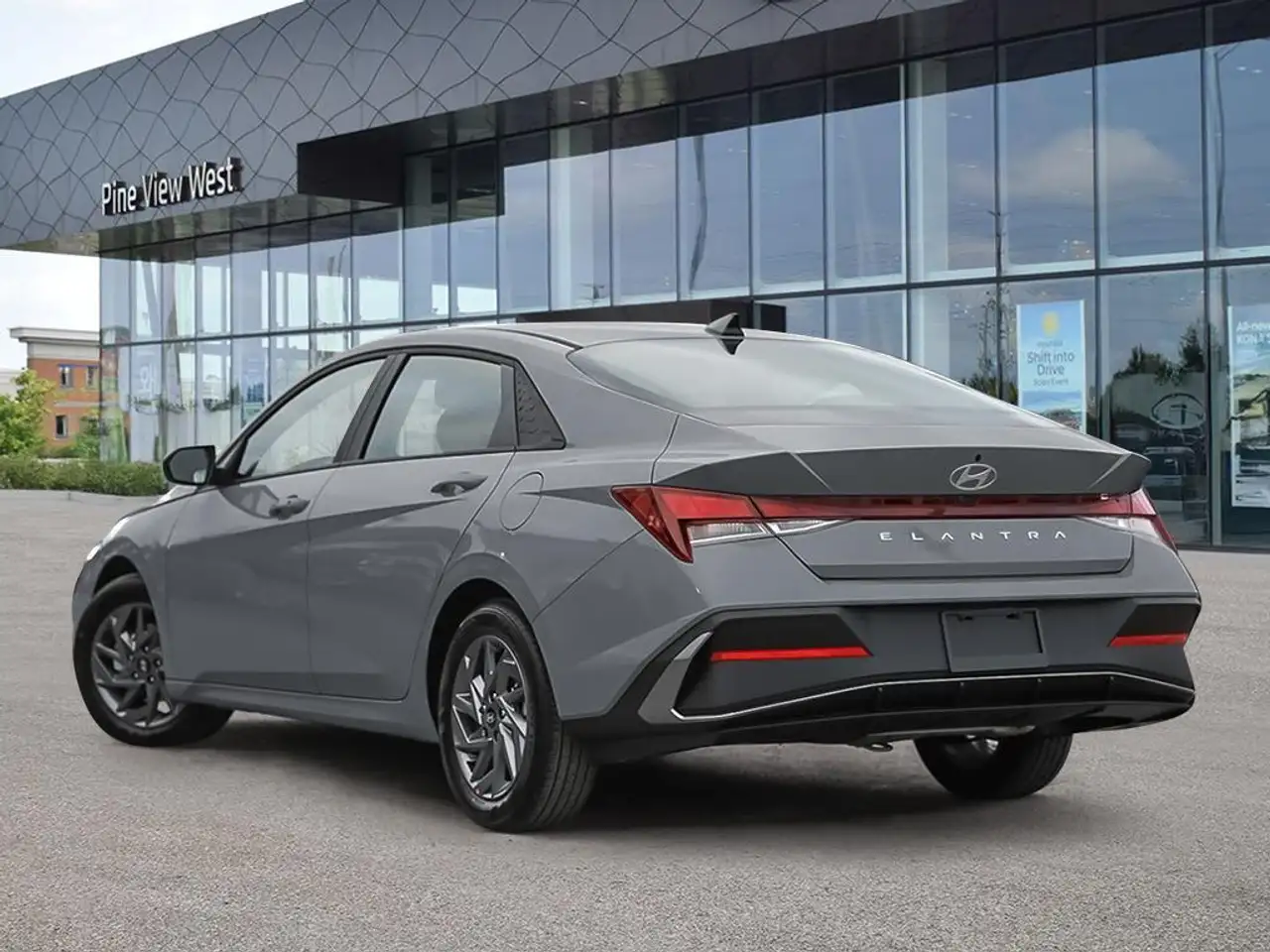 Hyundai ELANTRA photo Hyundai ELANTRA