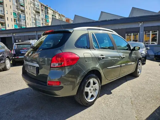 Renault Clio view 3