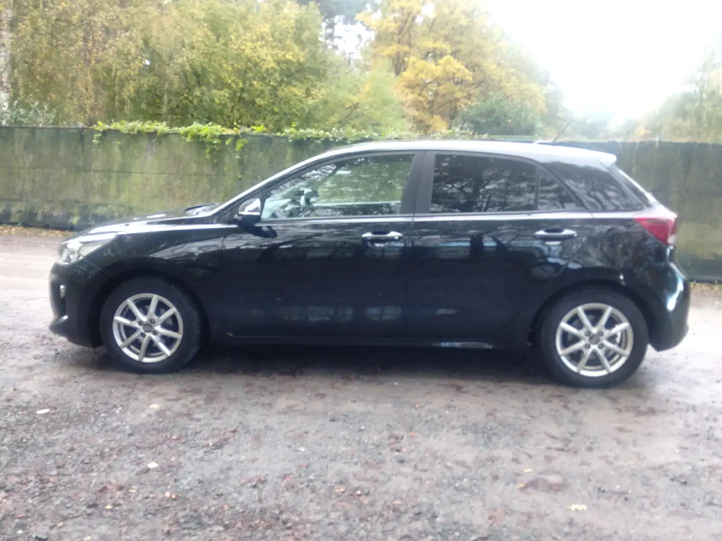 Kia Rio Dream Team Schwarz - 2