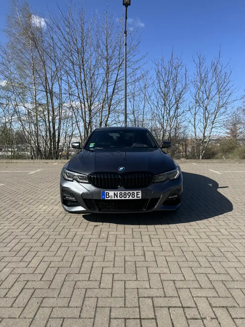 BMW BMW 330e M Sport Shadow Line Gri - 1