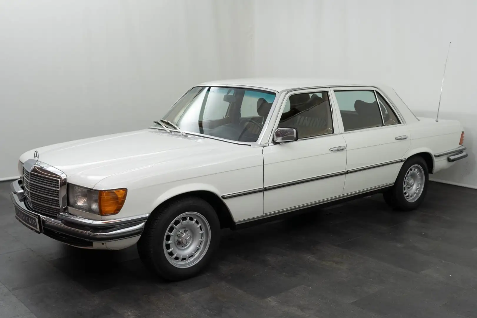 Mercedes-Benz 450 SEL Blanc - 1