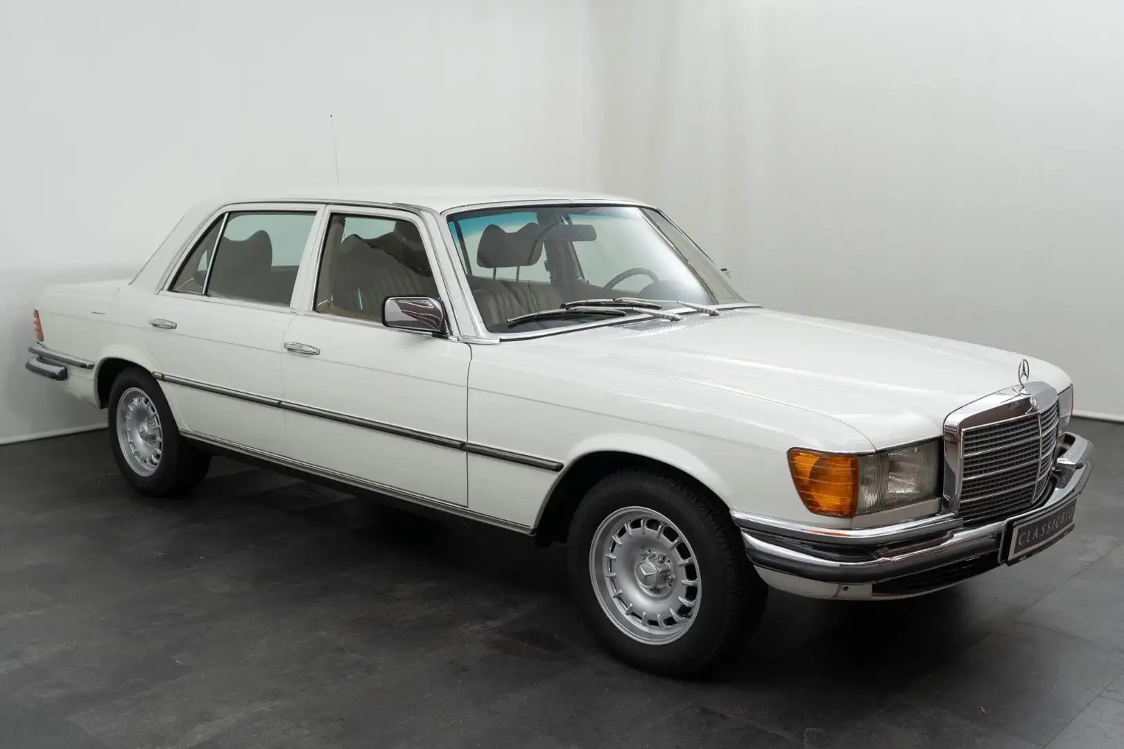 Mercedes-Benz 450 SEL Blanc - 2