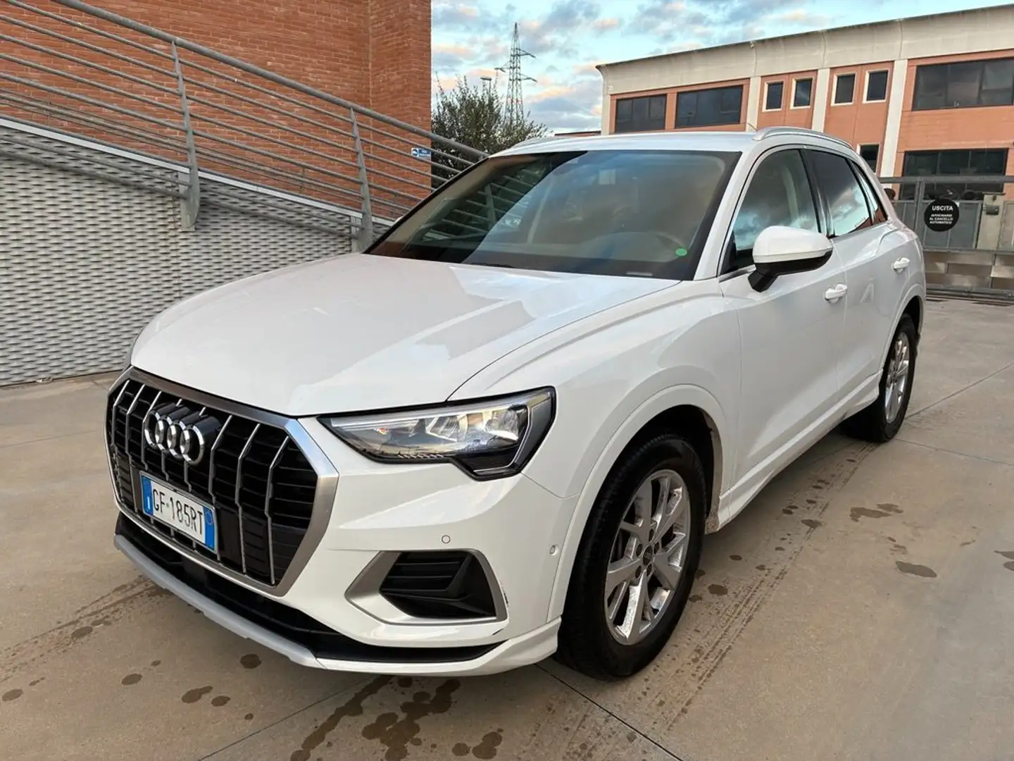 Audi Q3 40 2.0 tdi Advanced quattro 200cv s-tronic IVA ESP Bianco - 1