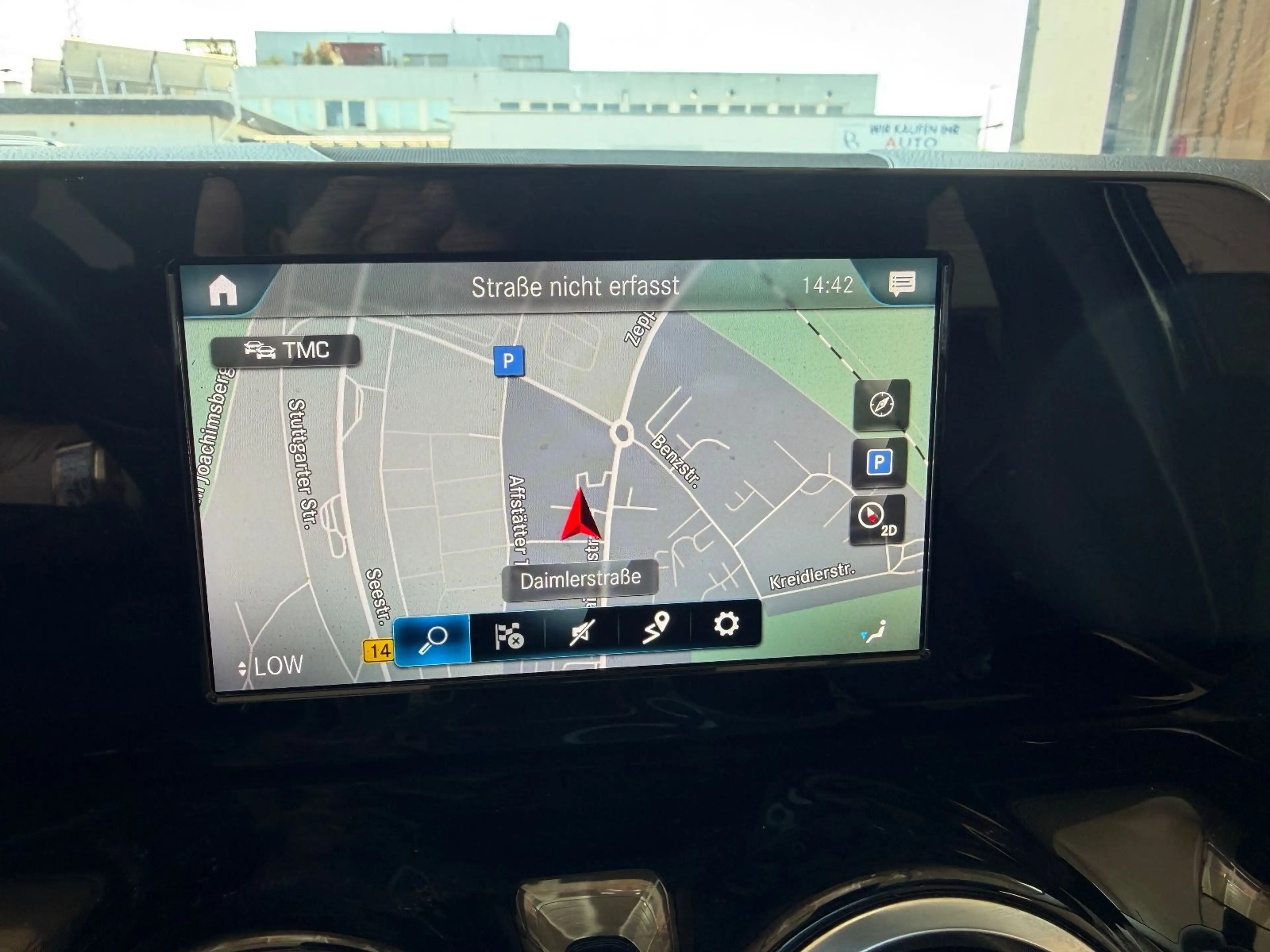 Mercedes-Benz GLA 180 d *NAVI*CAM*8G-DCT*DISTR*TOUCH*APPLE CAR — photo 9