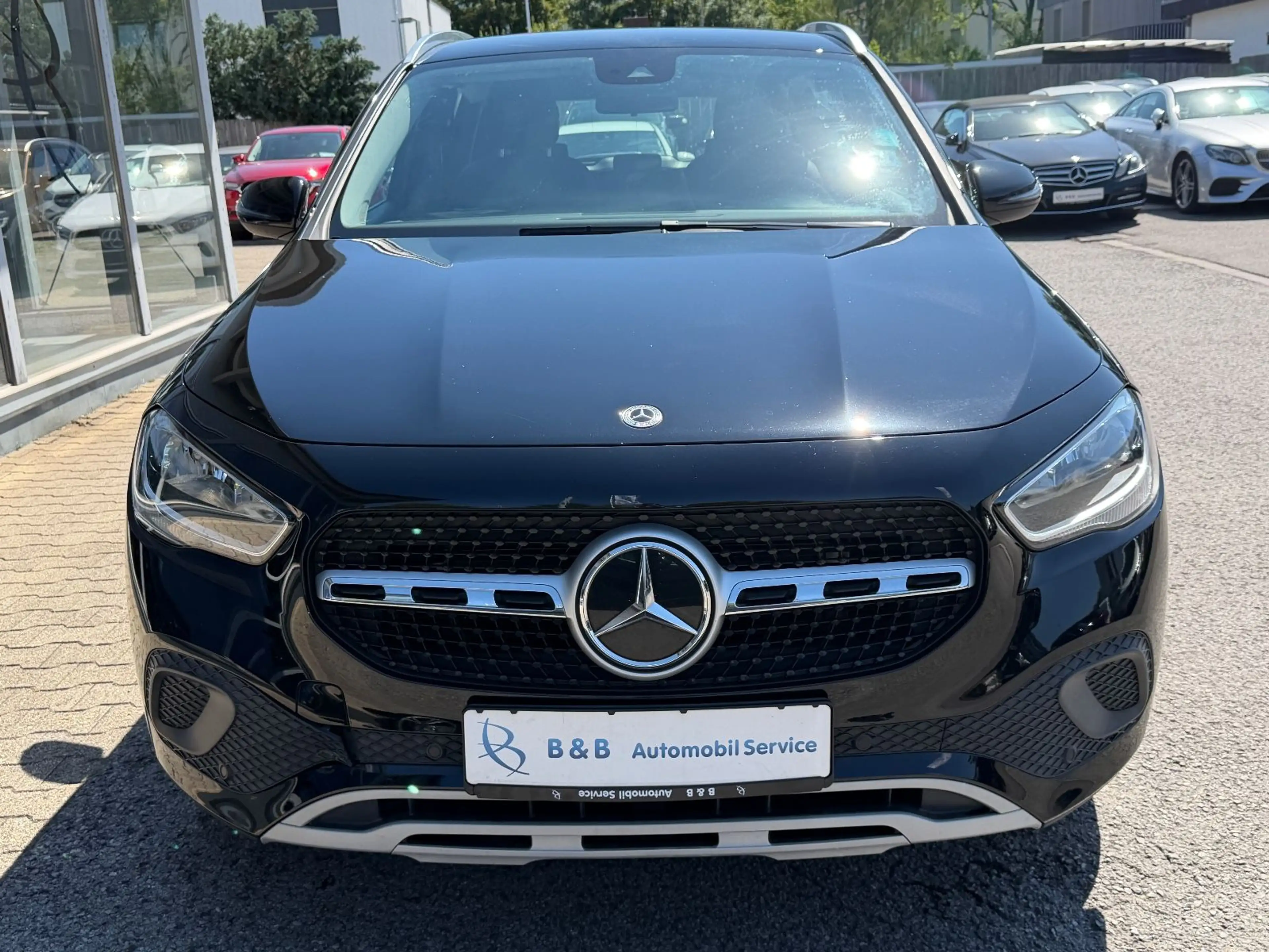 Mercedes-Benz GLA 180 d *NAVI*CAM*8G-DCT*DISTR*TOUCH*APPLE CAR — photo 7
