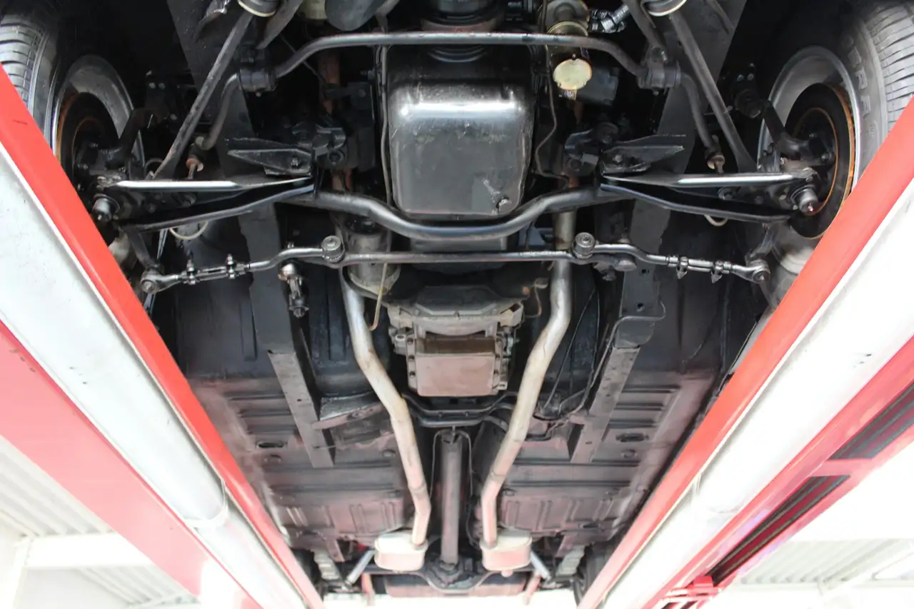 Ford Mustang 289 Fastback "An A-code in Triple Red" Triple red, foto 7