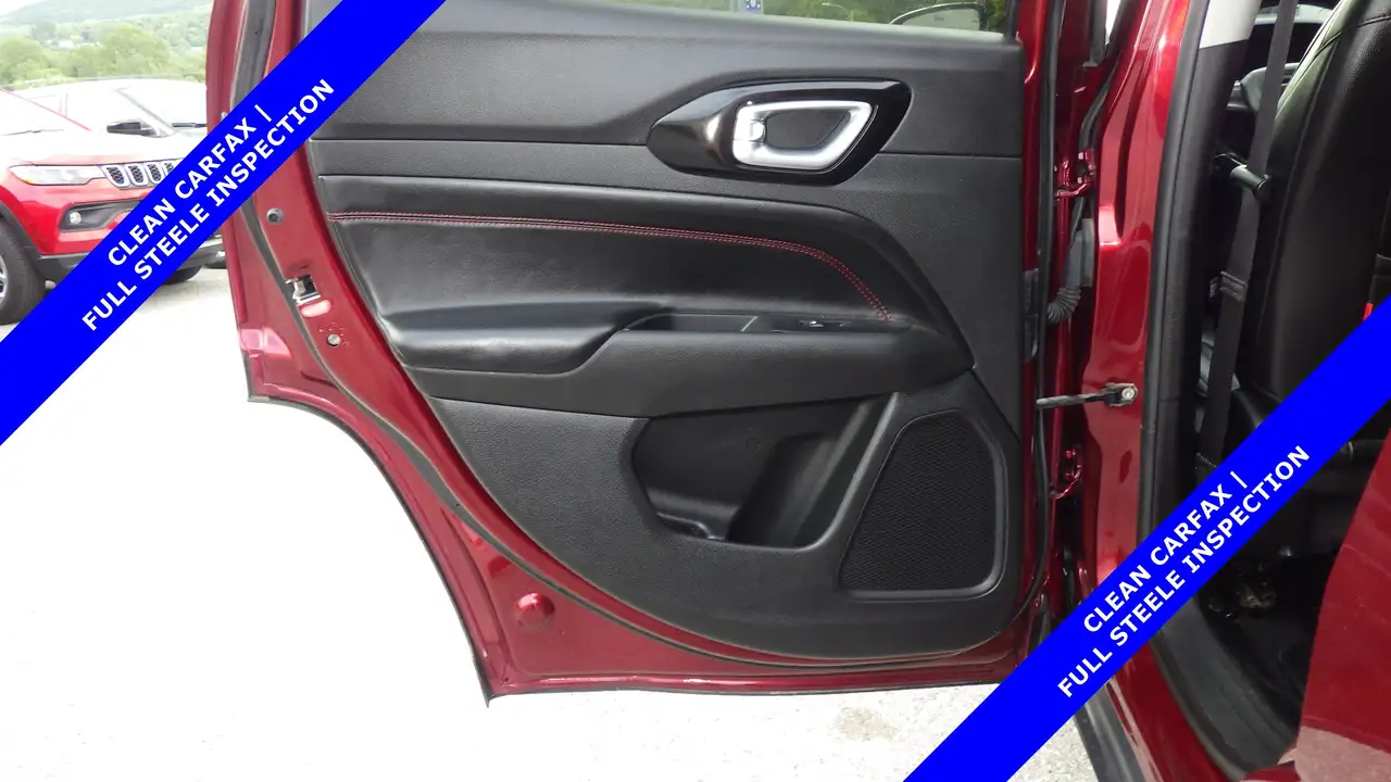 Jeep Compass photo Jeep Compass