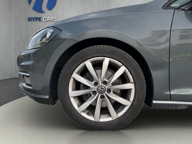 Volkswagen Golf view 10