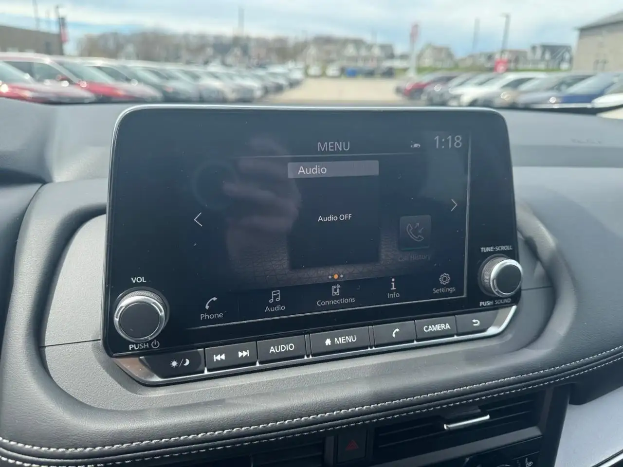 Nissan Rogue снимка Nissan Rogue