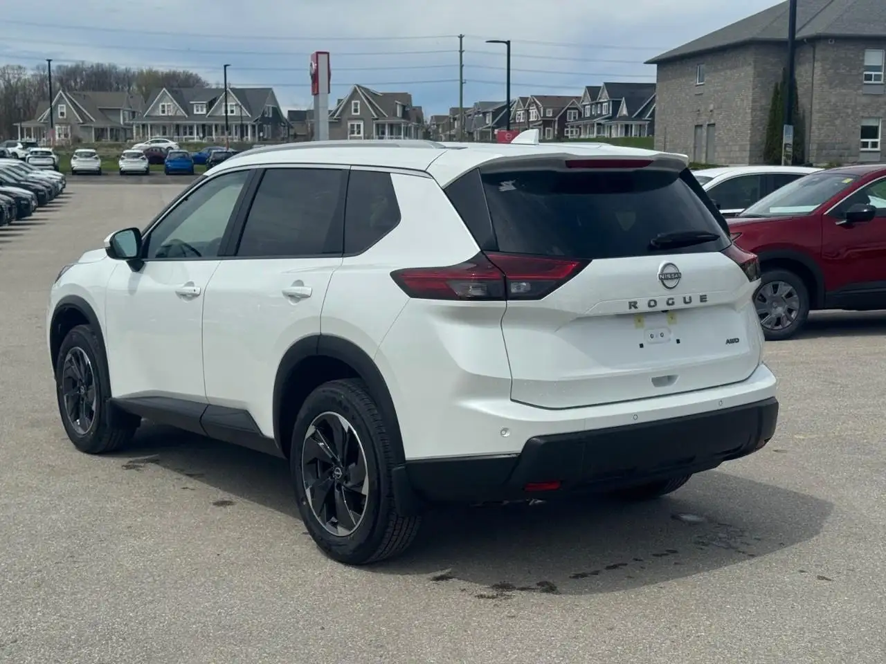Nissan Rogue снимка Nissan Rogue