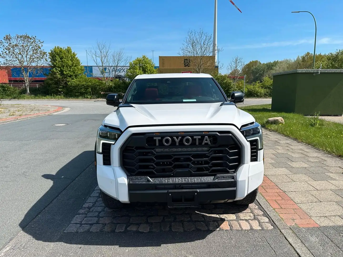 Toyota Tundra TRD+2026mod+EUROvers+FULLoption+NEW Weiß - 2