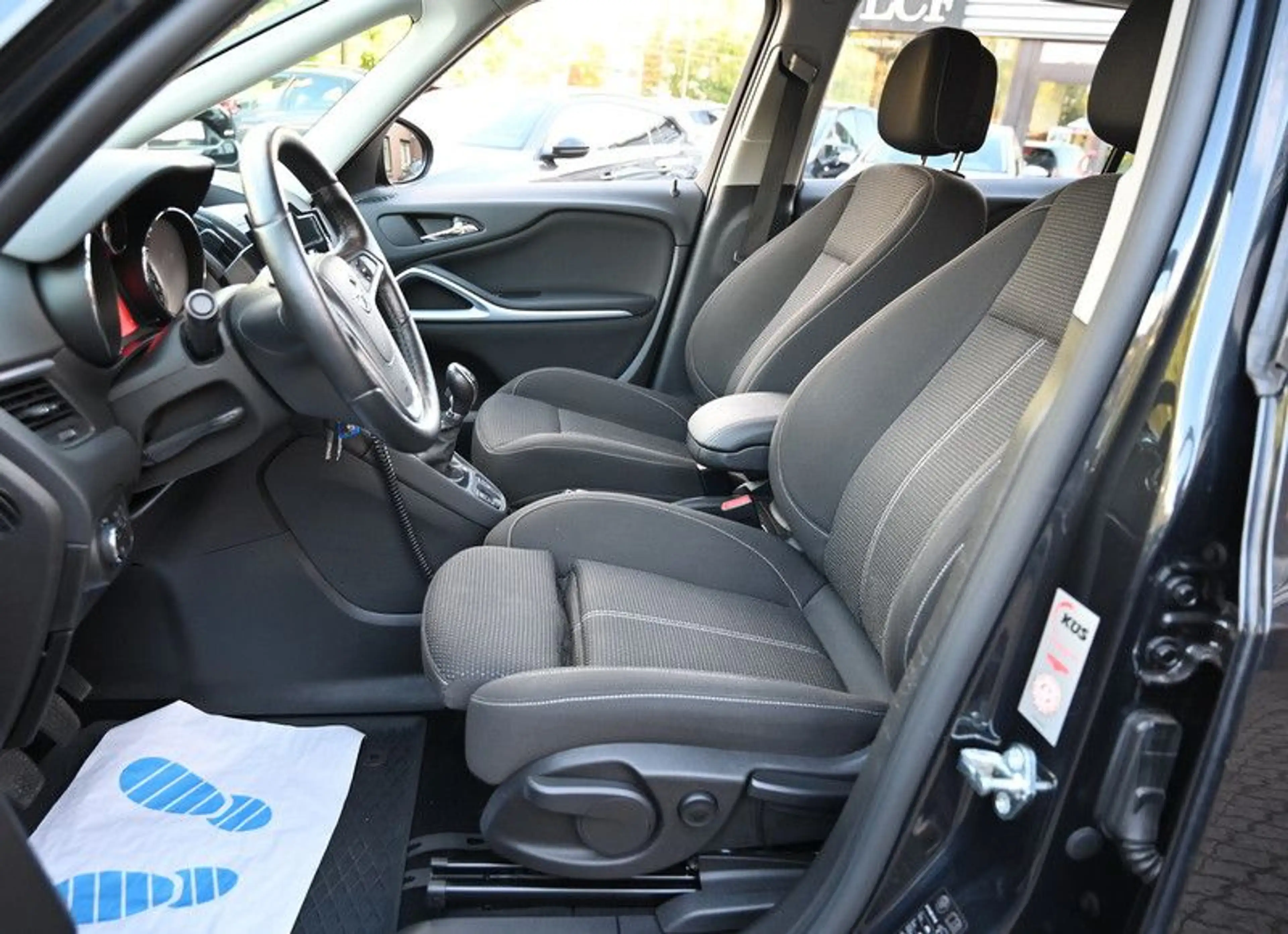 Opel Zafira C Tourer Edition 7Sitz 2Hd PDC LR/Sitzhz. — photo 9