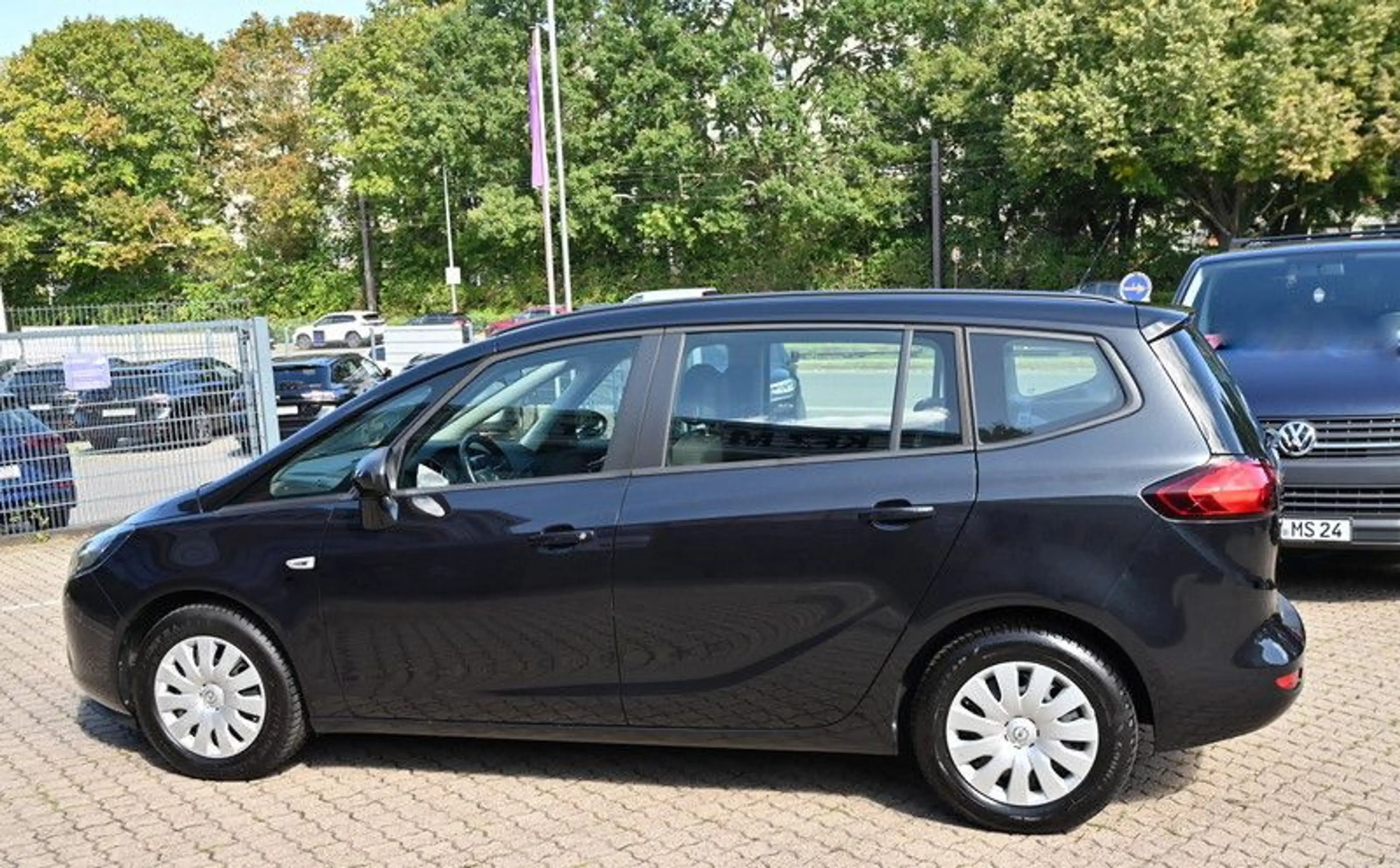 Opel Zafira C Tourer Edition 7Sitz 2Hd PDC LR/Sitzhz. — photo 4