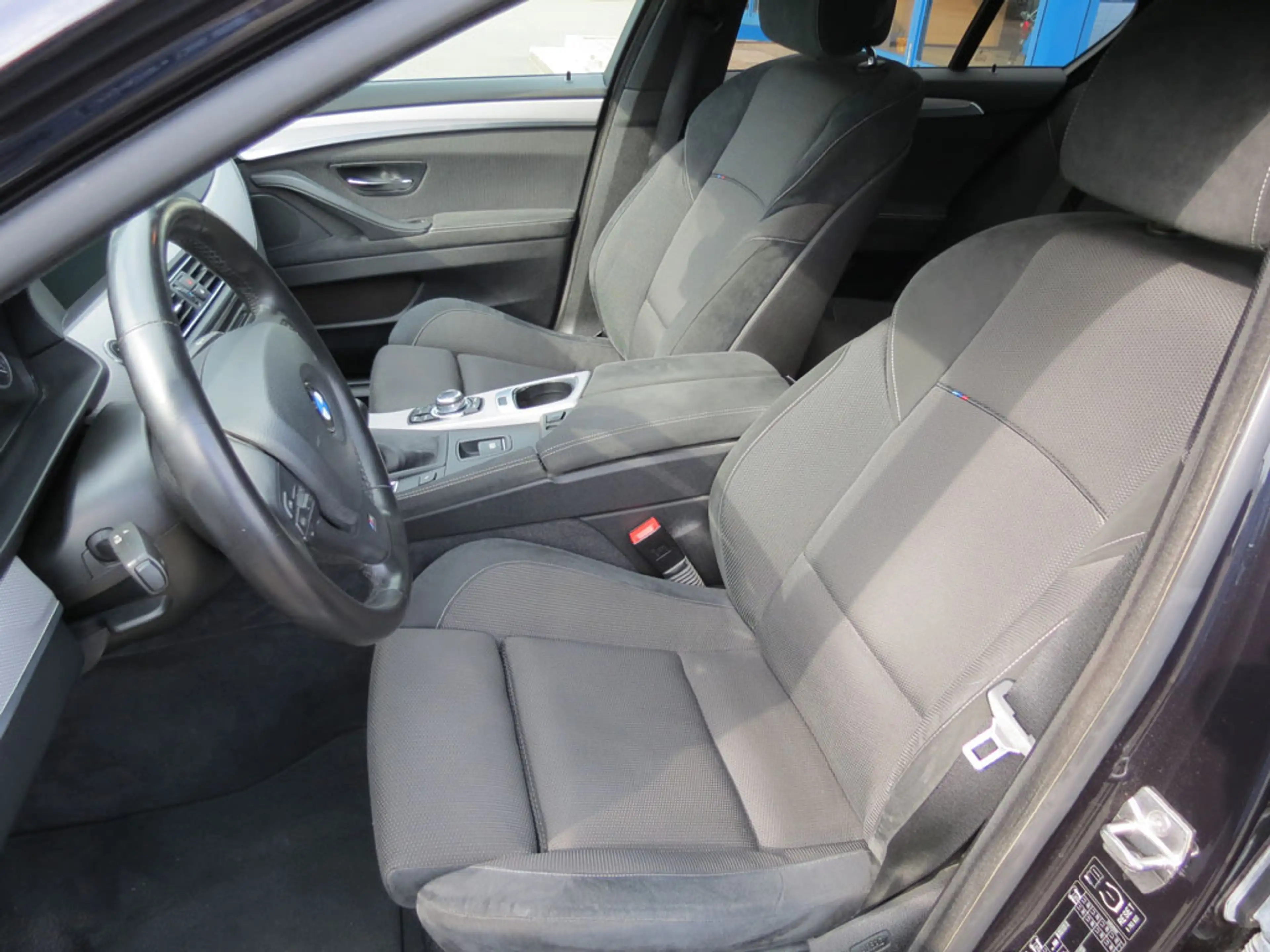 BMW 520 520 i Bi-Xenon M-Technic Navi — photo 10
