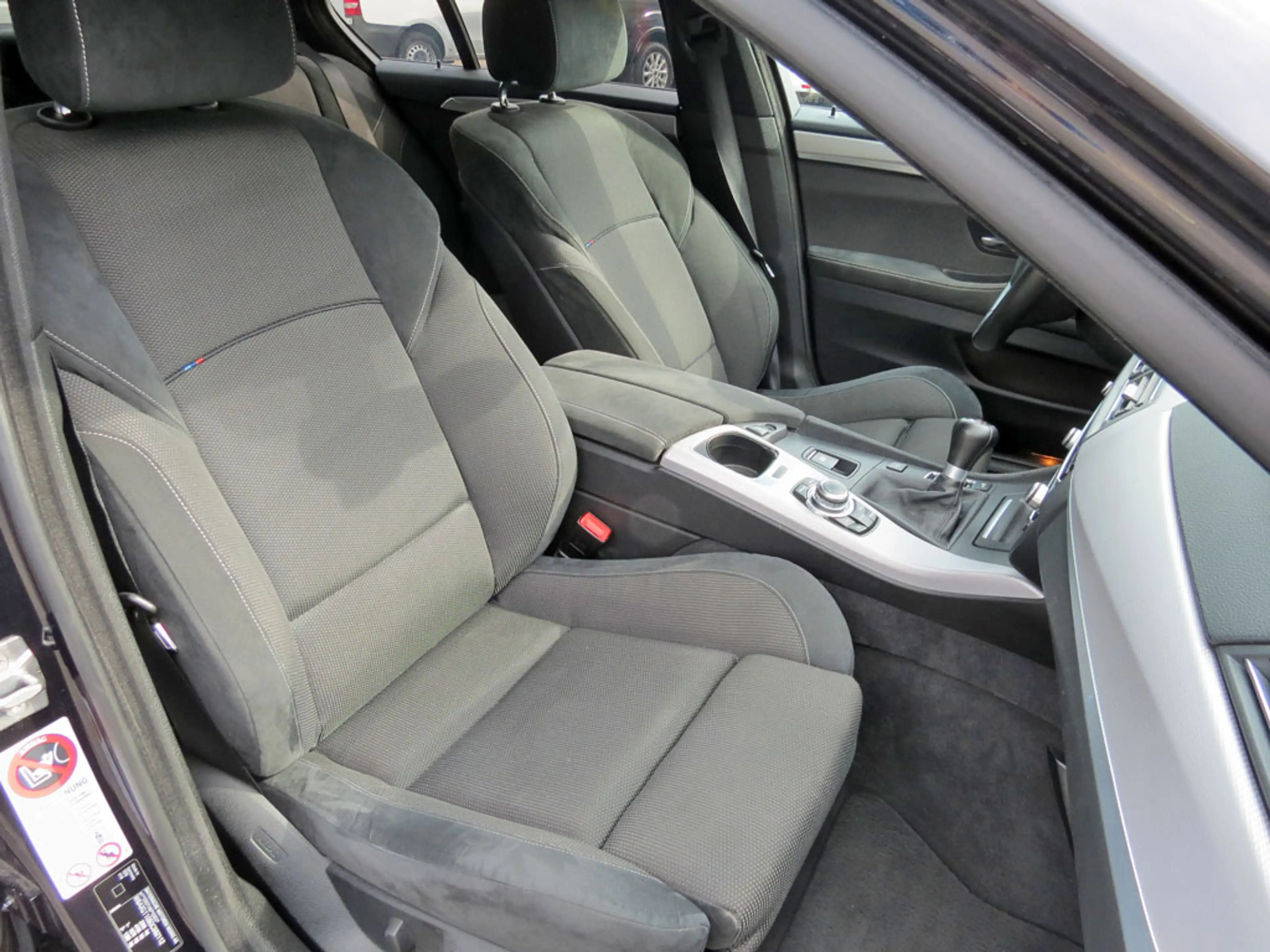 BMW 520 520 i Bi-Xenon M-Technic Navi — photo 11