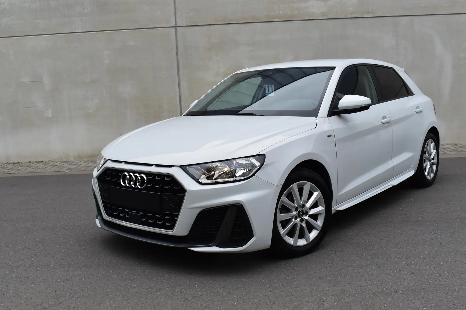 Audi A1 25 TFSi *Automatique* S Line *11.000KM* Blanc - 1