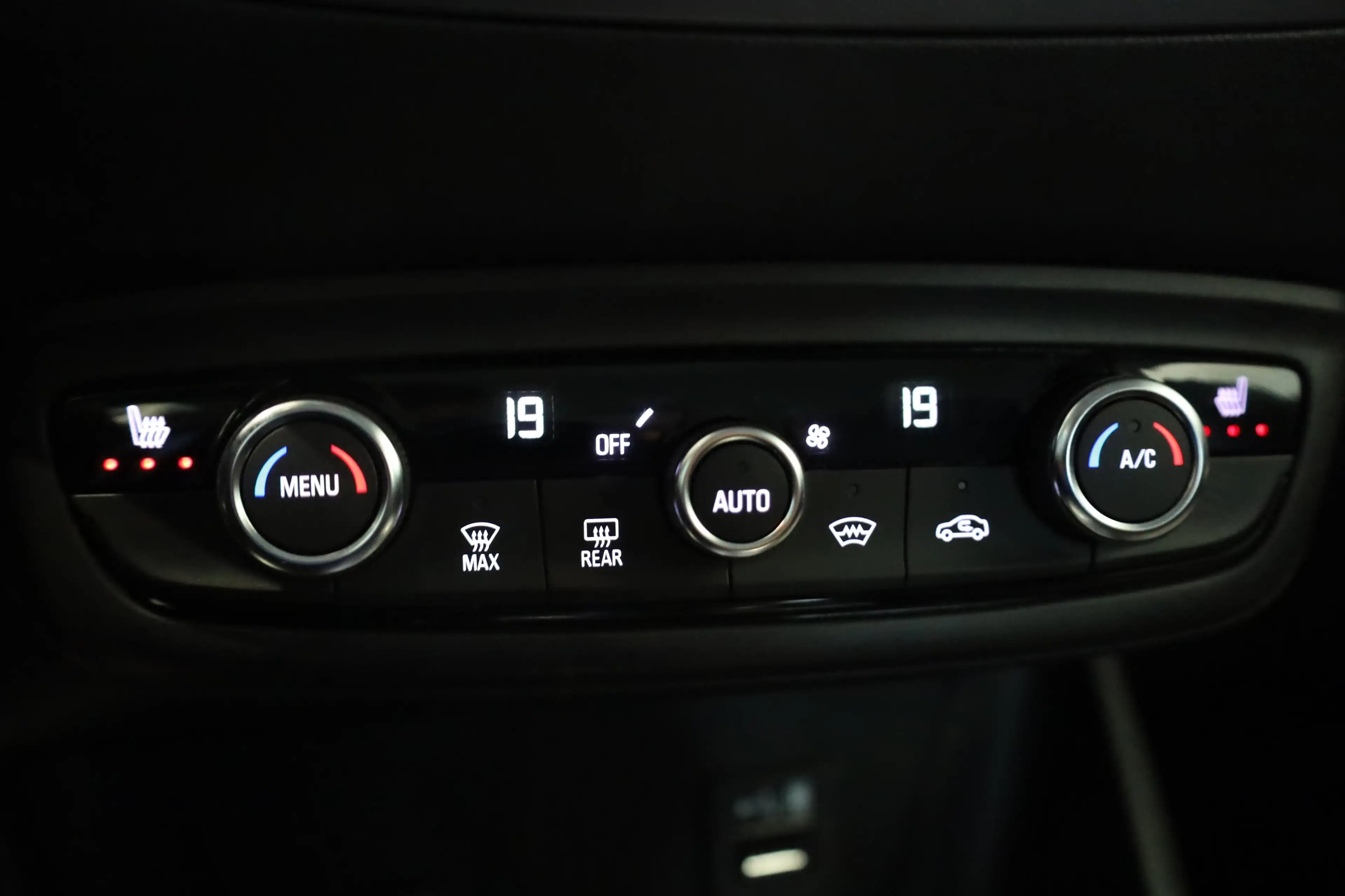 Opel Crossland RFK Klimaaut. PDC — photo 16