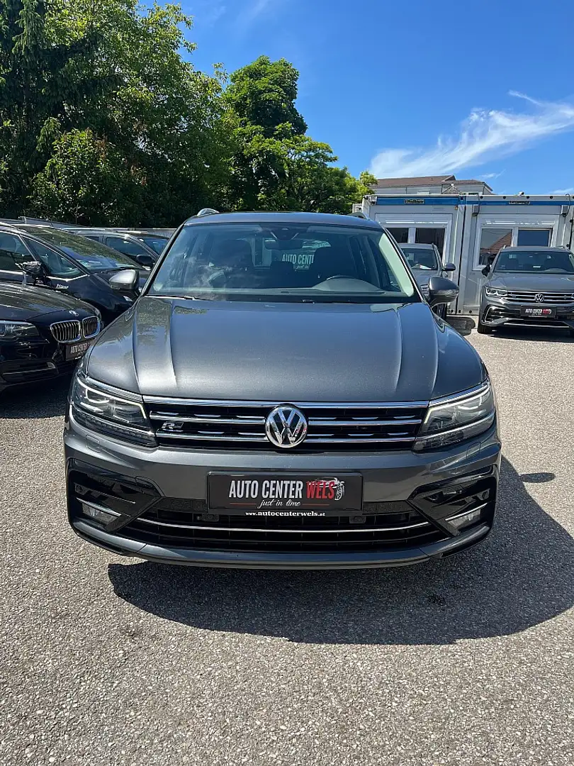 Volkswagen Tiguan 2,0 TDI SCR 4Motion Highline DSG Gris - 2