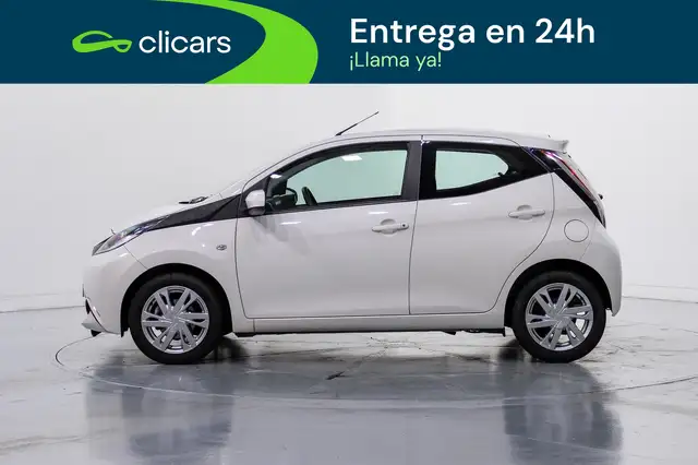 Toyota Aygo view 8